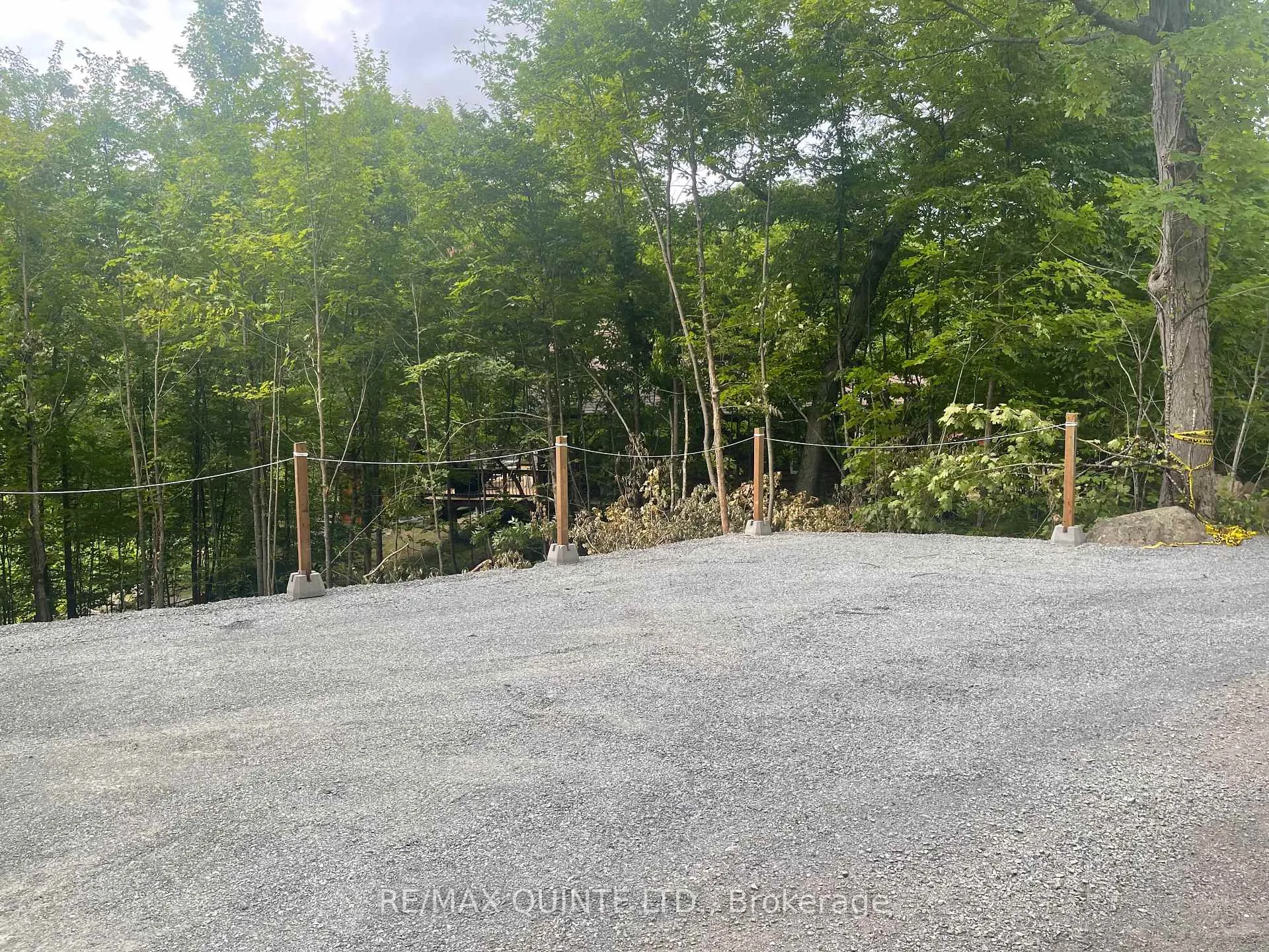 Photo 11 of 102 Attwood Lane, Frontenac, Frontenac South — HOMEH