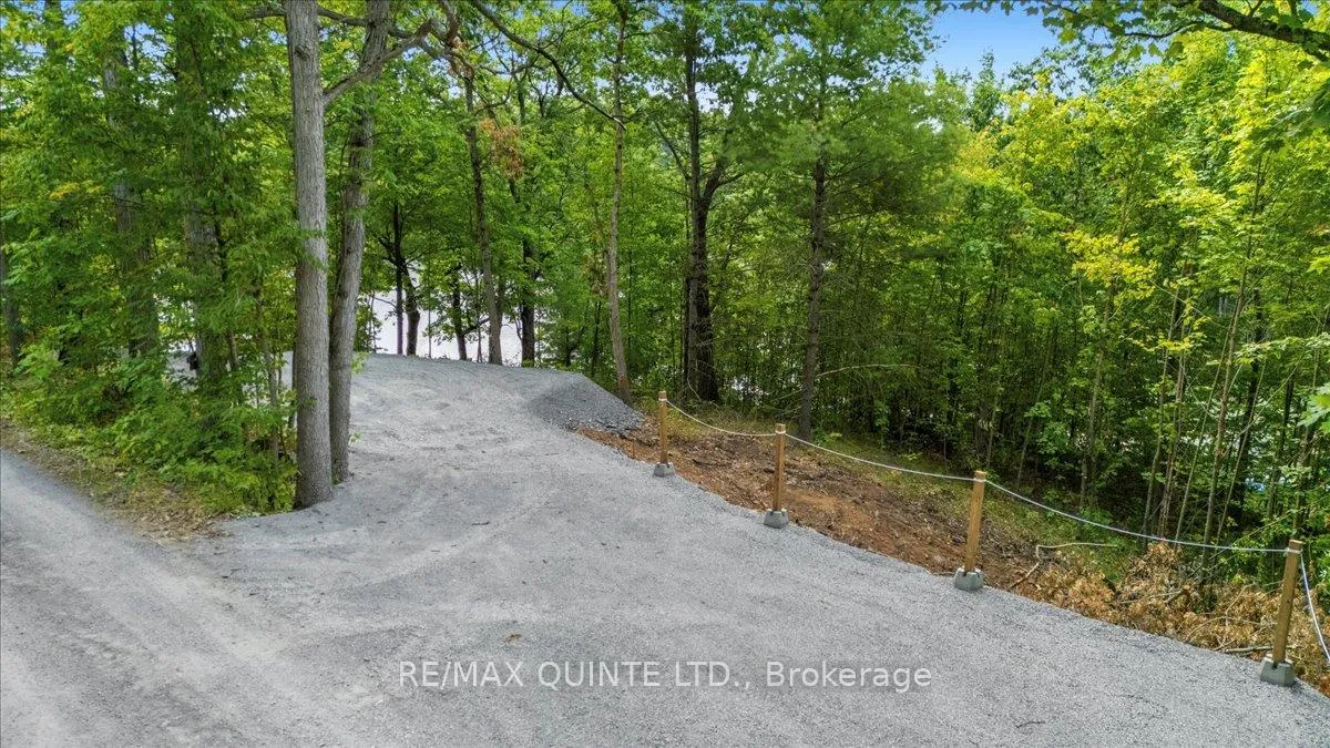Photo 17 of 102 Attwood Lane, Frontenac, Frontenac South — HOMEH