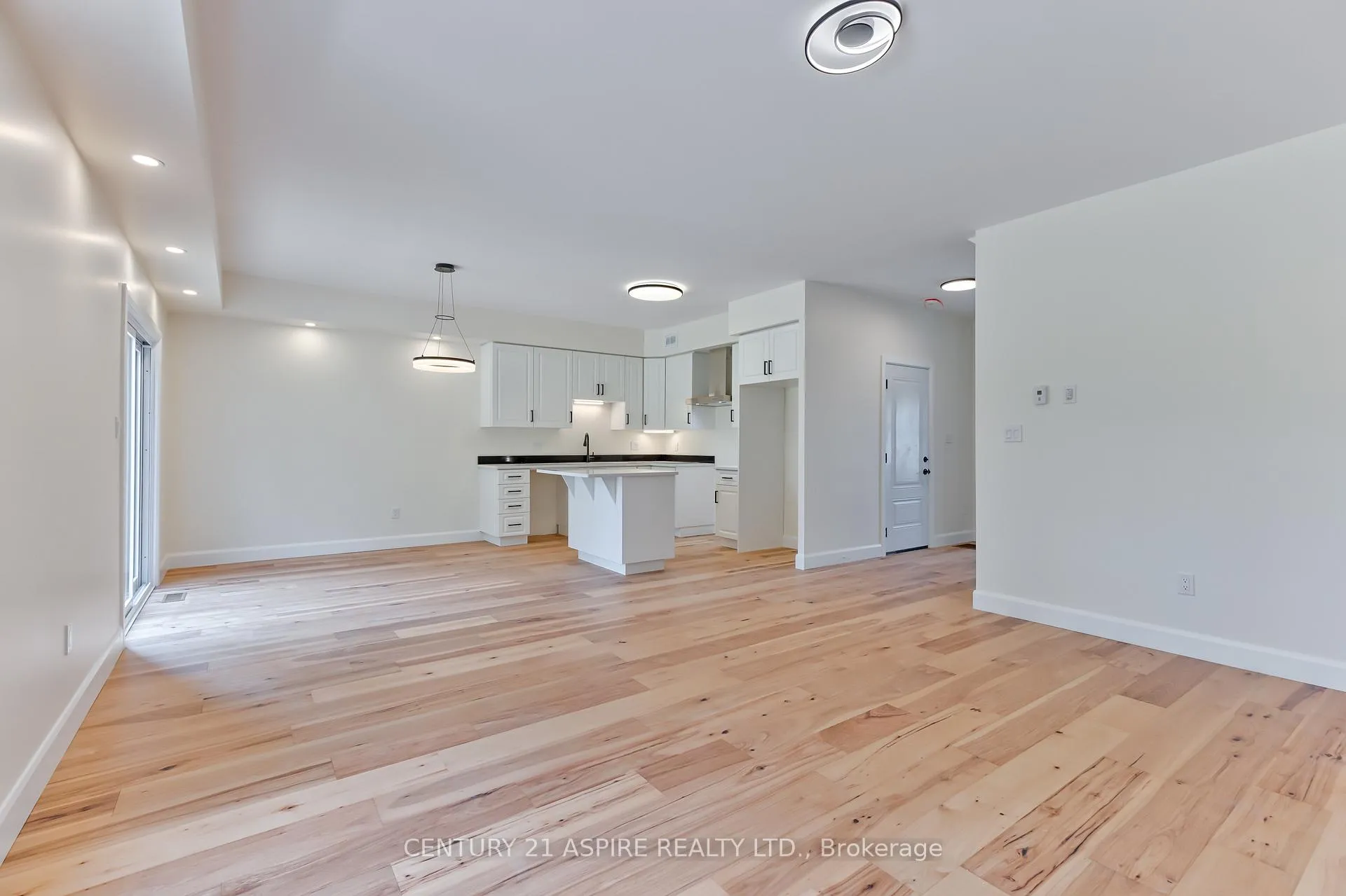 Photo 20 of 94B Frontenac Crescent, Deep River — HOMEH