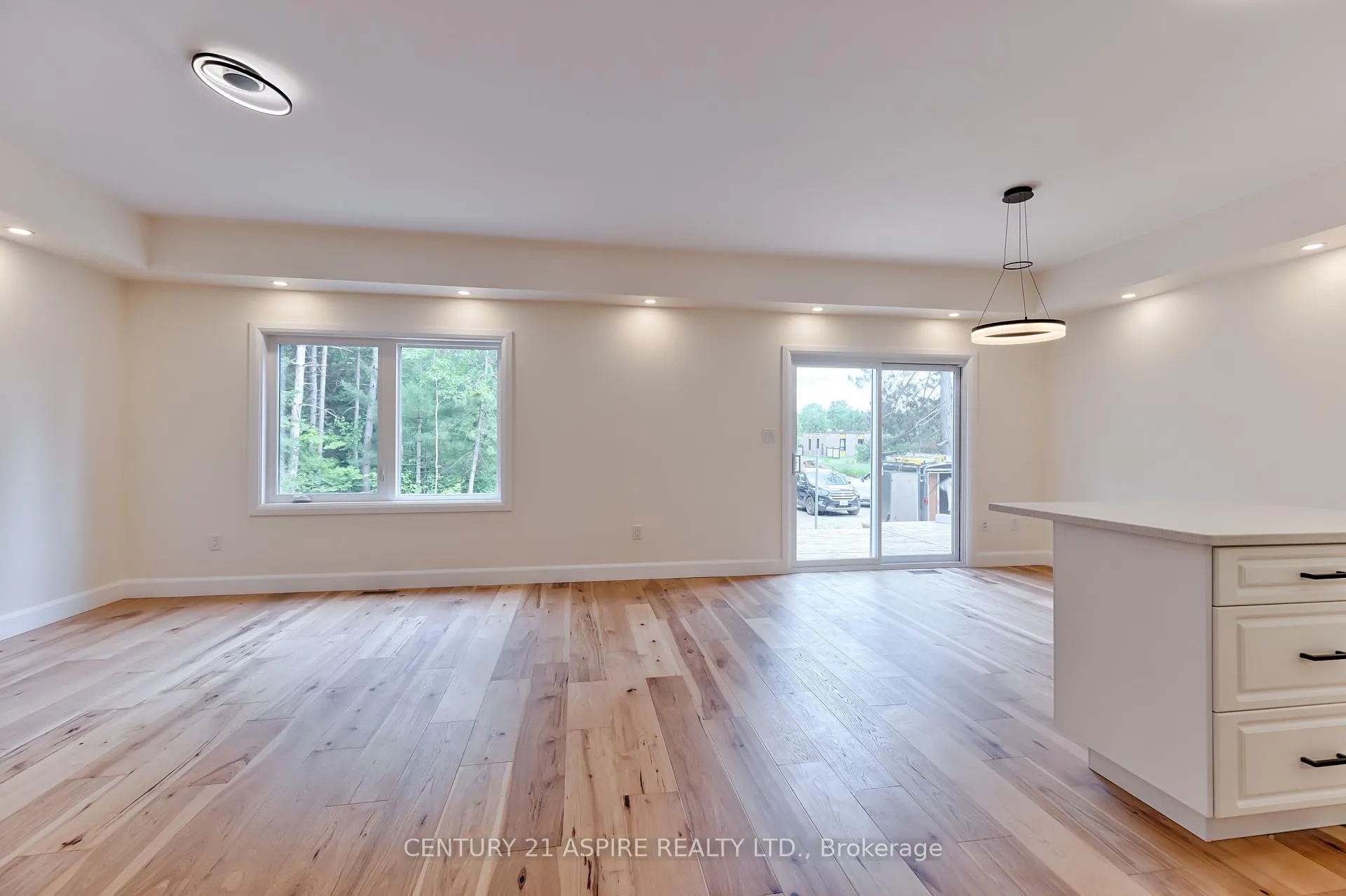 Photo 27 of 94B Frontenac Crescent, Deep River — HOMEH
