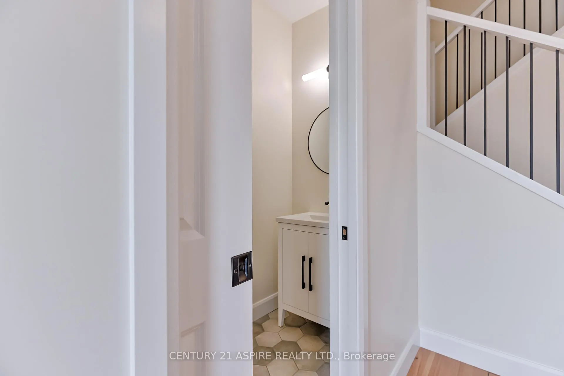 Photo 37 of 94B Frontenac Crescent, Deep River — HOMEH