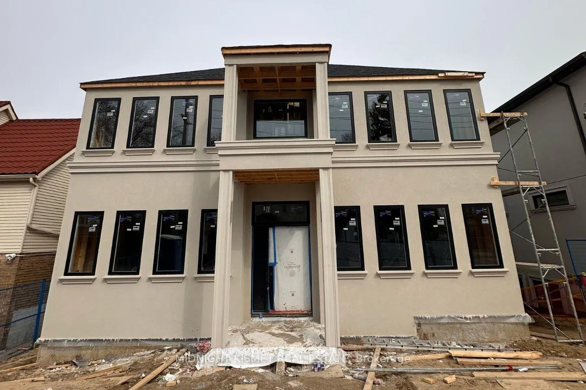 Photo 3 of Unit 1-4, 60 Cannon Road, Etobicoke, Stonegate-Queensway — HOMEH