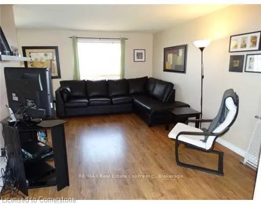 Photo 2 of 509 Westforest Trail, Kitchener — HOMEH