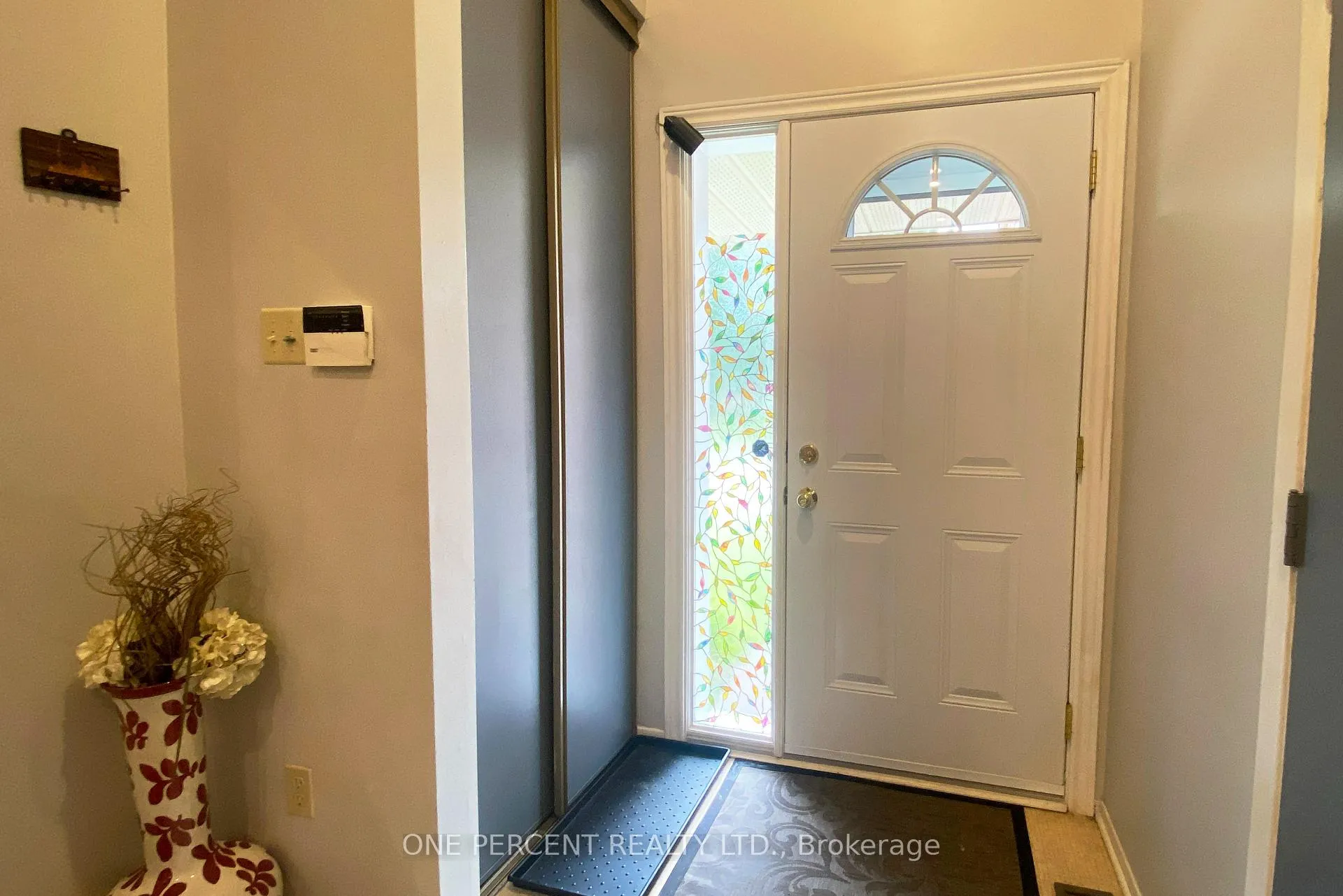Photo 4 of 292 Temby Private, Ottawa, Hunt Club Park/Greenboro — HOMEH
