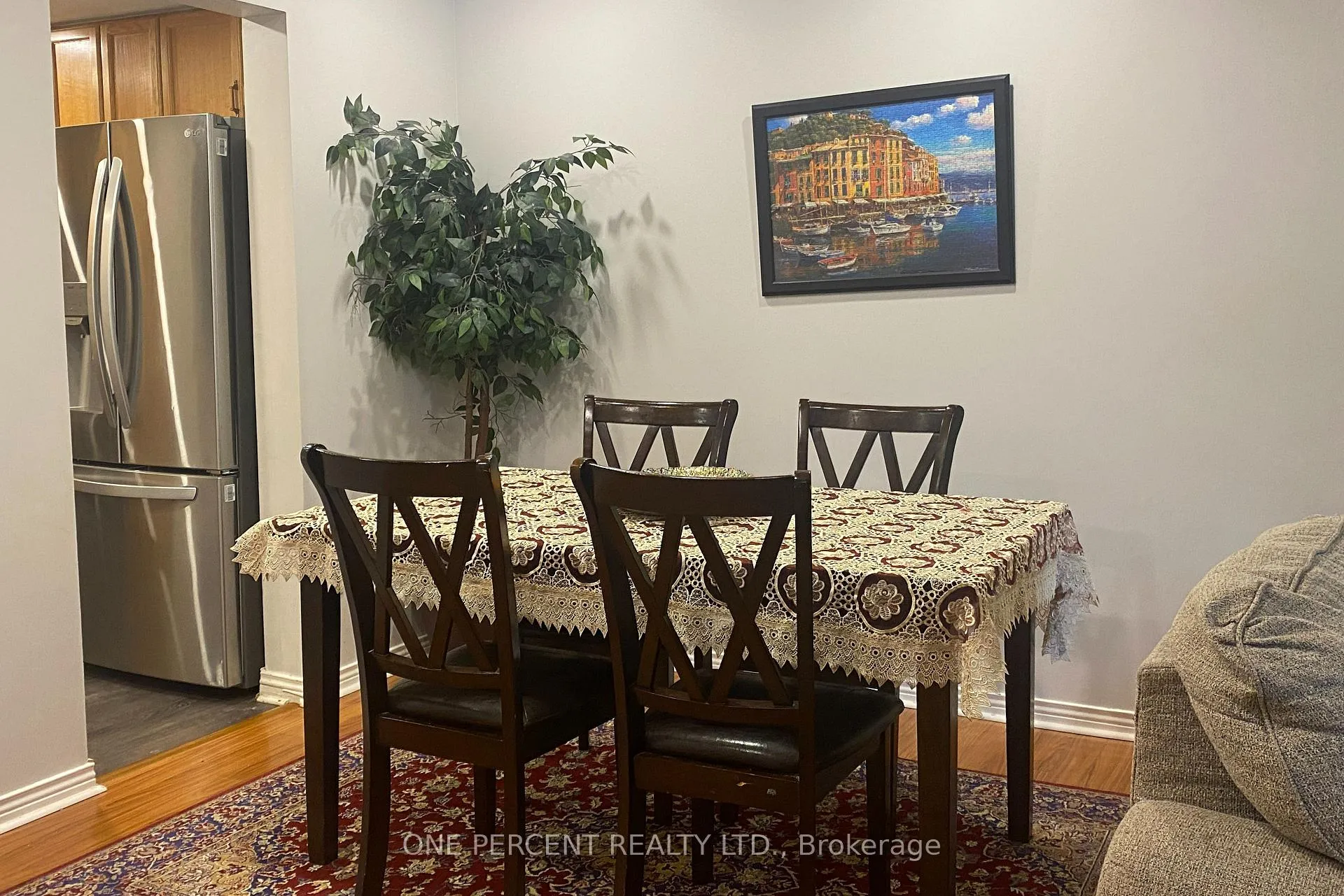 Photo 8 of 292 Temby Private, Ottawa, Hunt Club Park/Greenboro — HOMEH