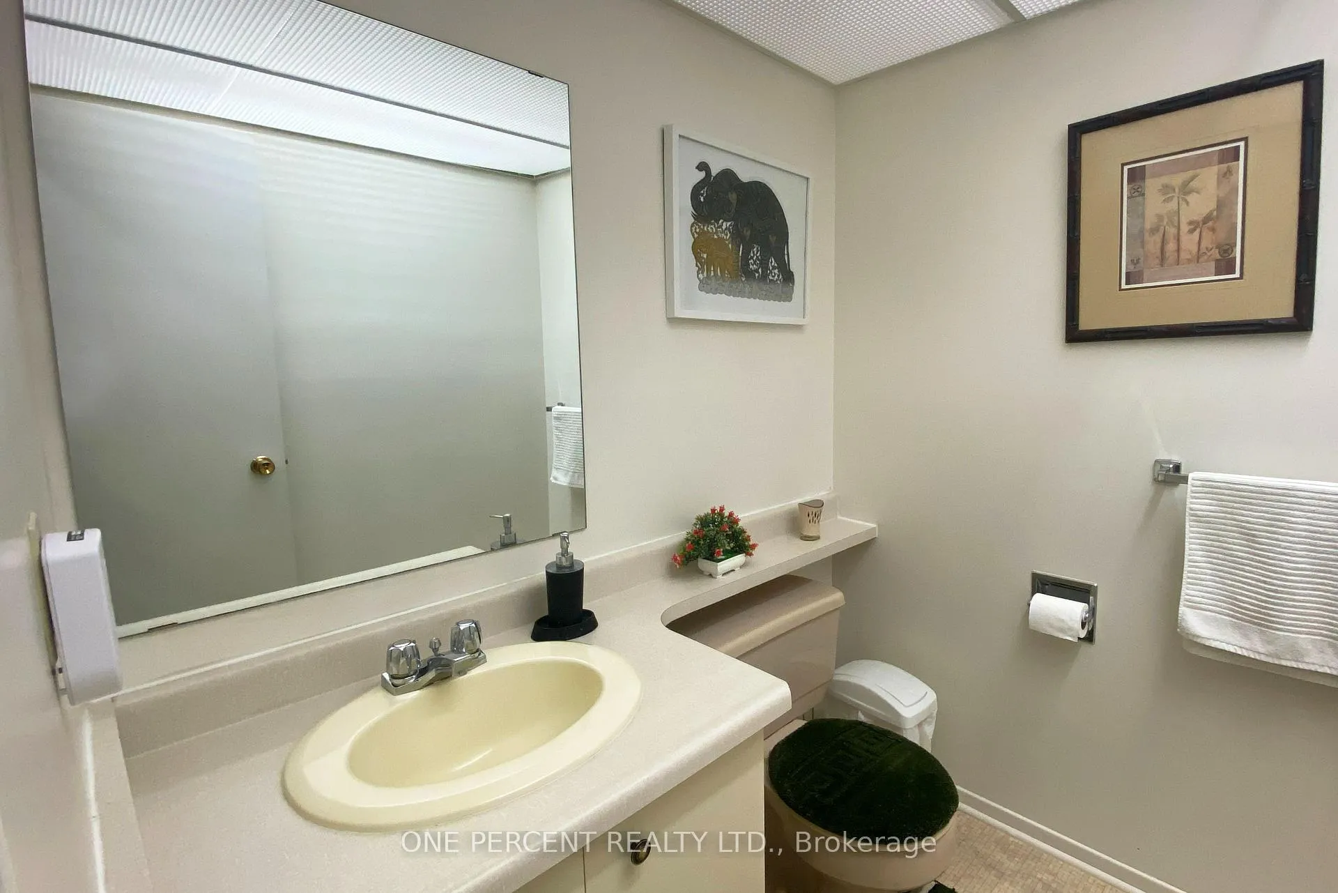 Photo 22 of 292 Temby Private, Ottawa, Hunt Club Park/Greenboro — HOMEH