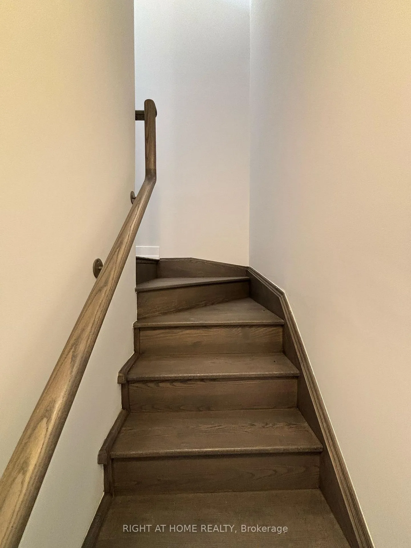 Photo 17 of Unit U228, 9570 Islington Avenue W, Vaughan, Sonoma Heights — HOMEH
