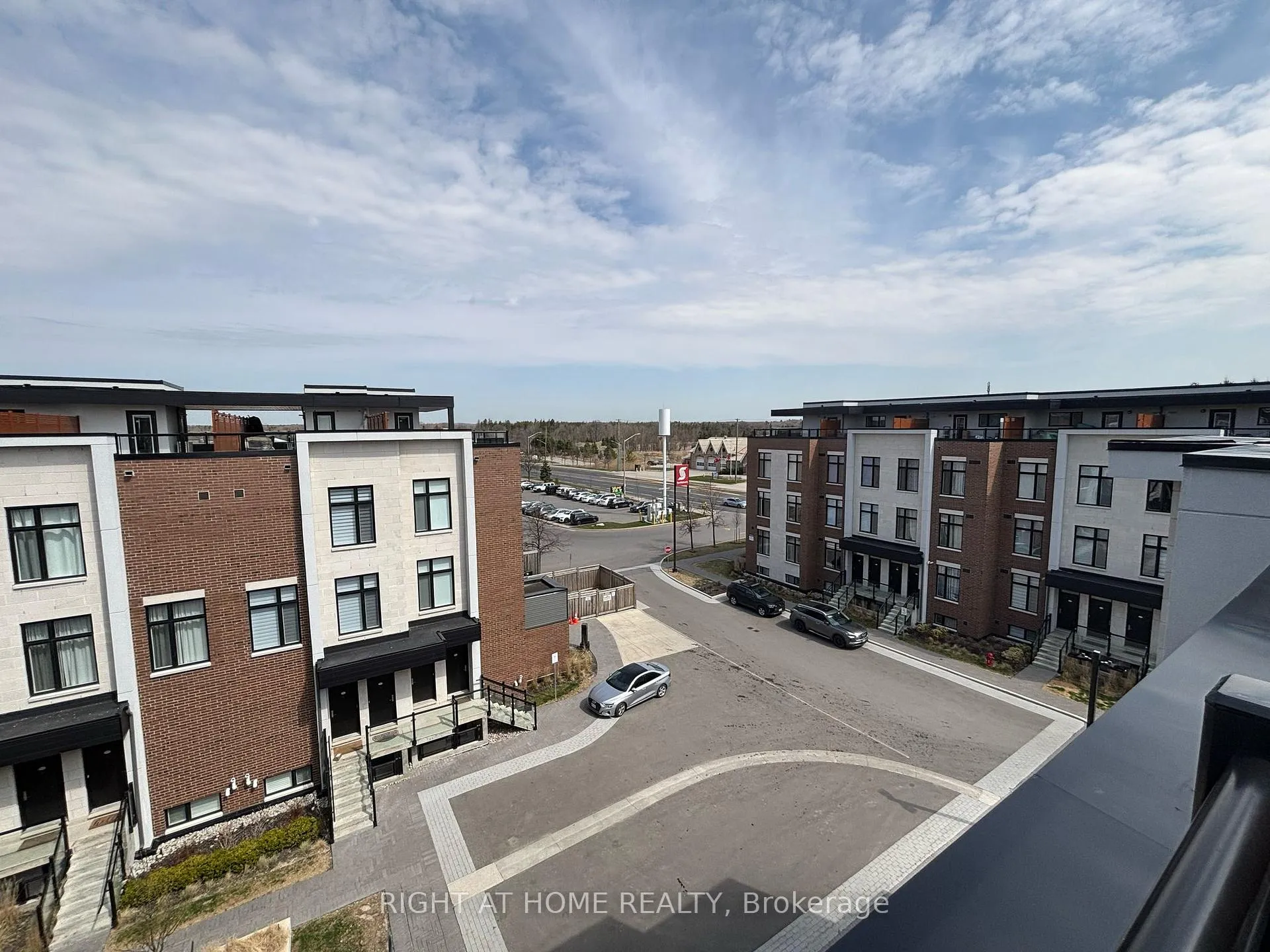 Photo 18 of Unit U228, 9570 Islington Avenue W, Vaughan, Sonoma Heights — HOMEH