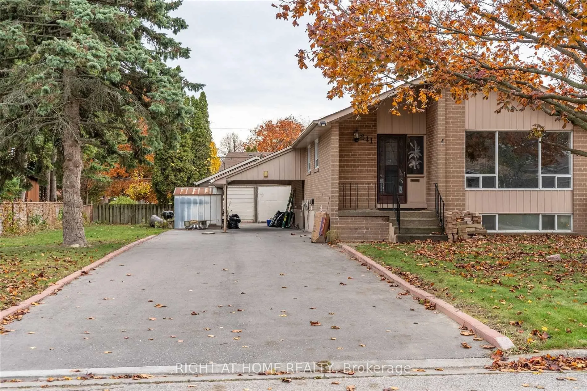 Photo 1 of Unit Apt B, 841 Reytan Boulevard, Pickering, Bay Ridges — HOMEH