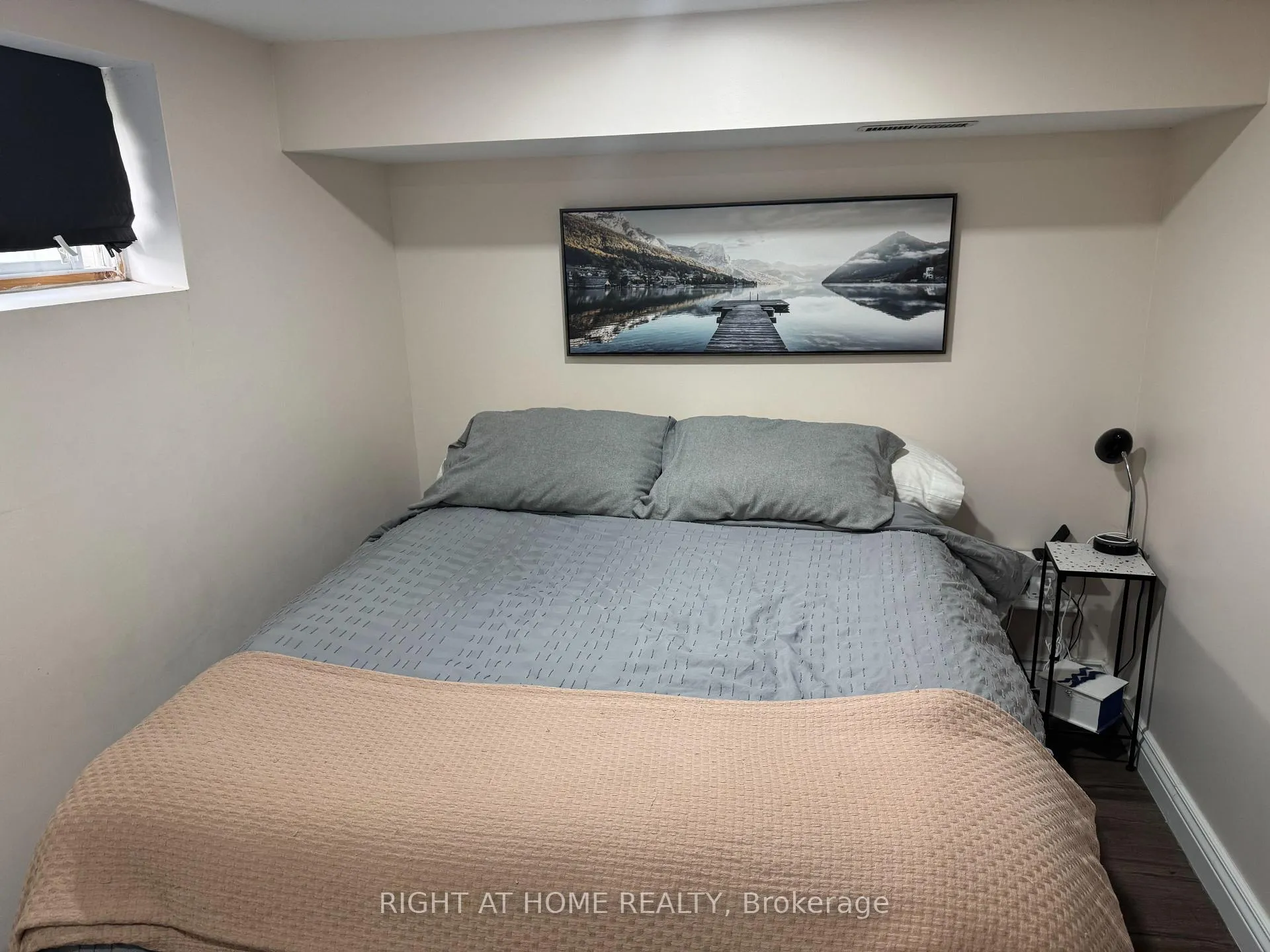 Photo 6 of Unit Apt B, 841 Reytan Boulevard, Pickering, Bay Ridges — HOMEH