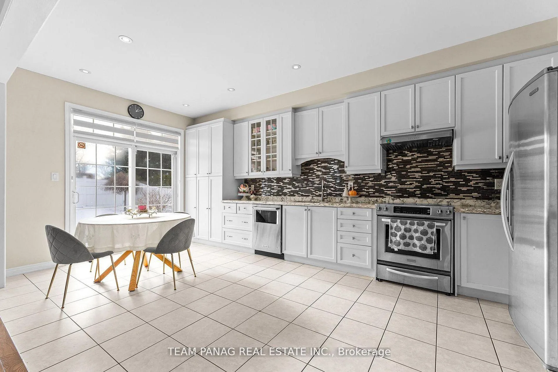 Photo 10 of 66 Tobermory Crescent, Brampton, Madoc — HOMEH