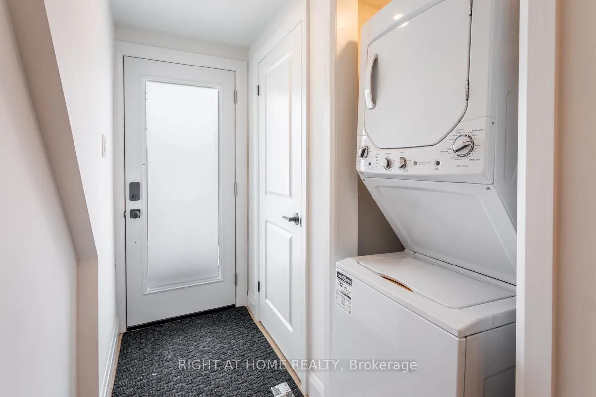Photo 2 of Unit 3, 115 Catharine Street N, Hamilton, Beasley — HOMEH