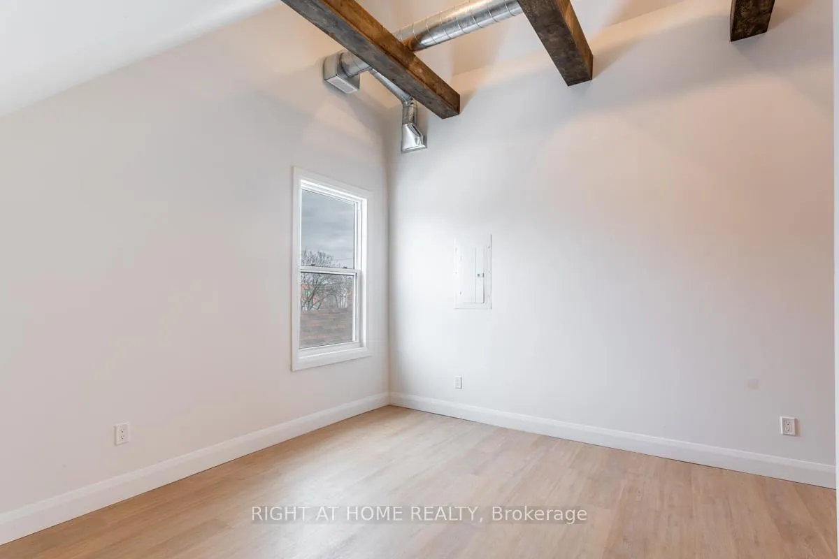 Photo 11 of Unit 3, 115 Catharine Street N, Hamilton, Beasley — HOMEH