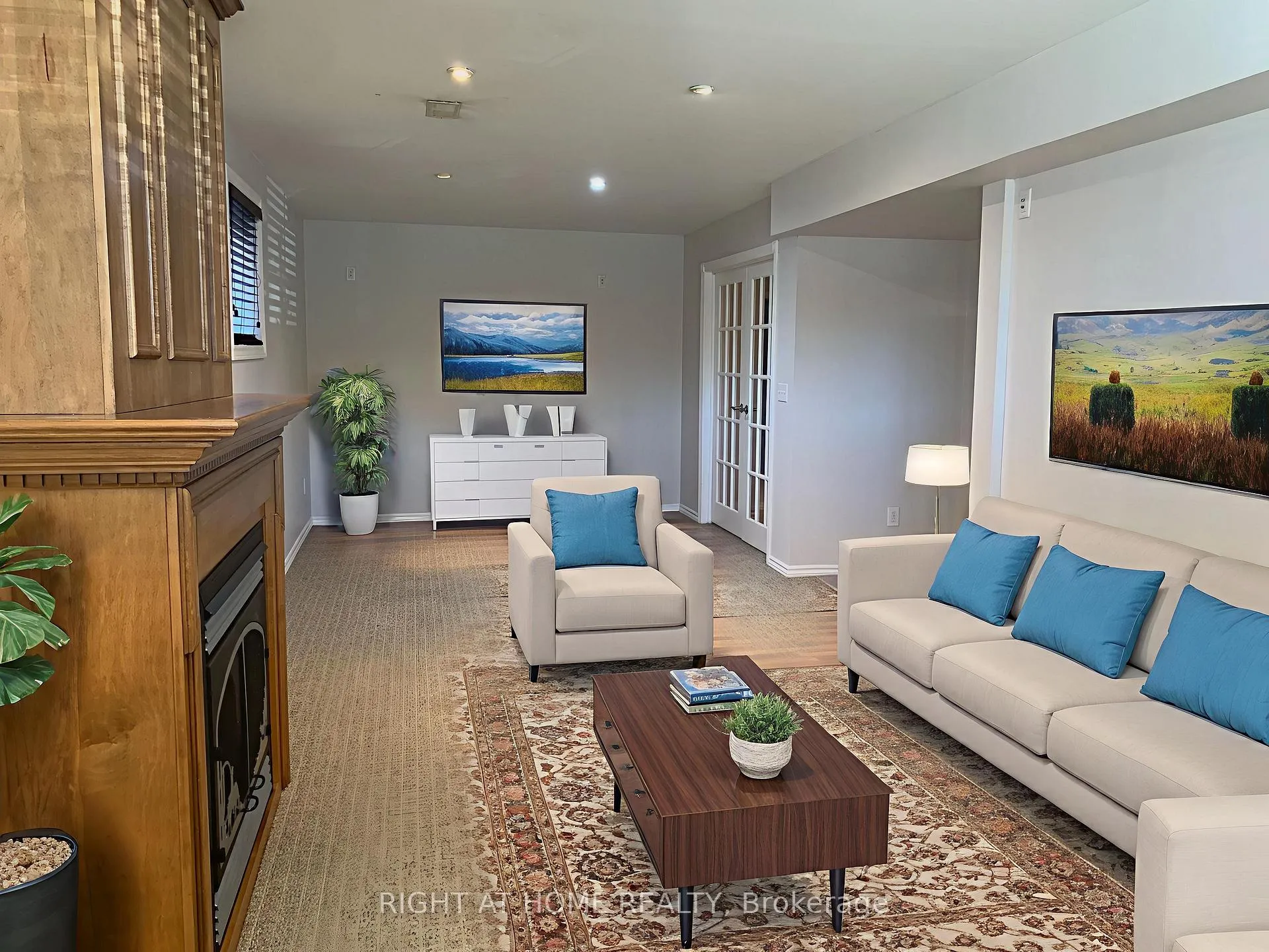 Photo 3 of 186 Pringle Drive, Barrie, Edgehill Drive — HOMEH