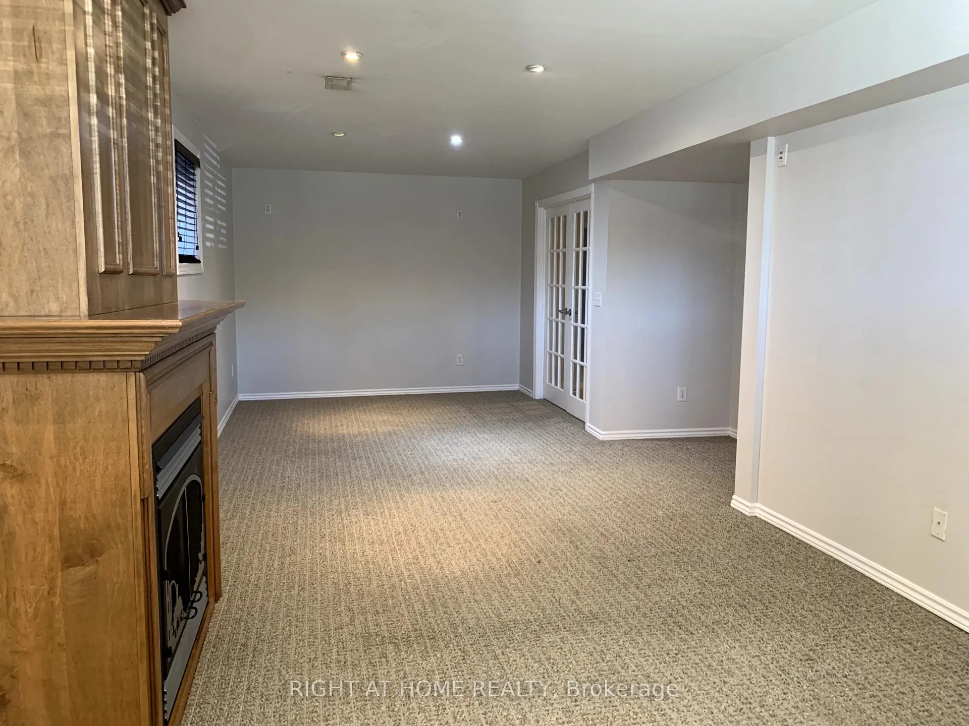 Photo 4 of 186 Pringle Drive, Barrie, Edgehill Drive — HOMEH
