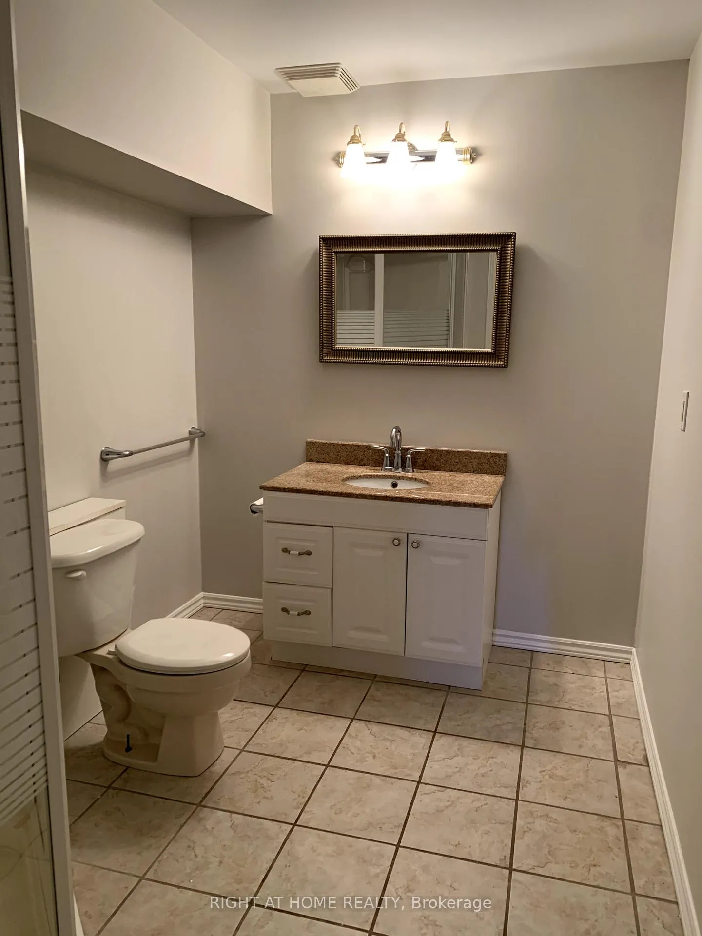 Photo 9 of 186 Pringle Drive, Barrie, Edgehill Drive — HOMEH