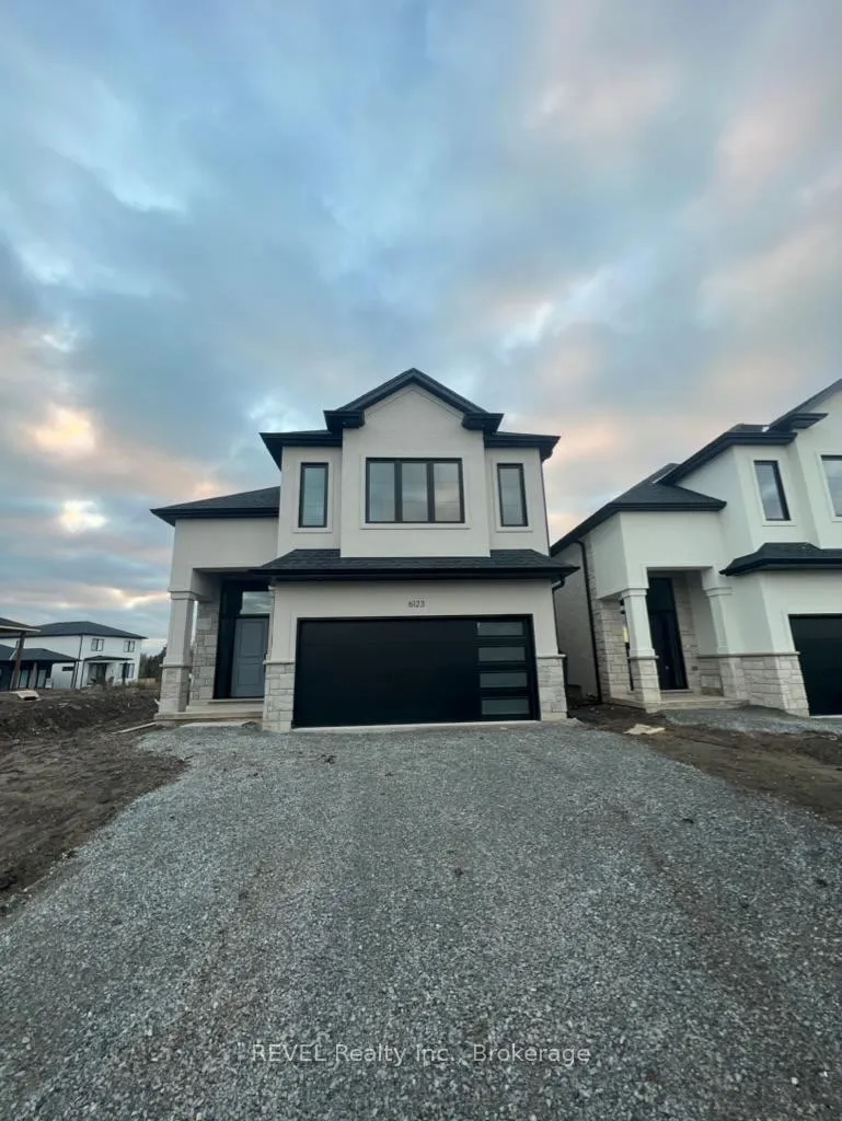 Front of 6129 Curlin Crescent