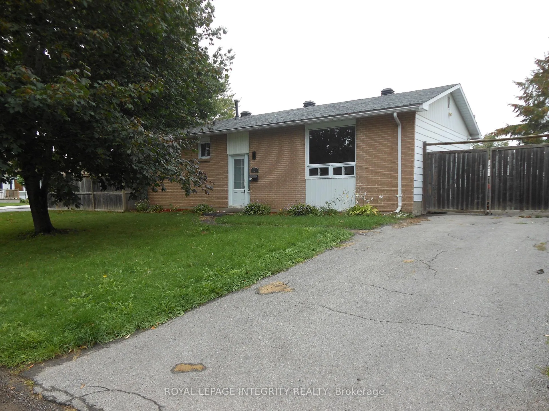 Front of 2 Laurie Court