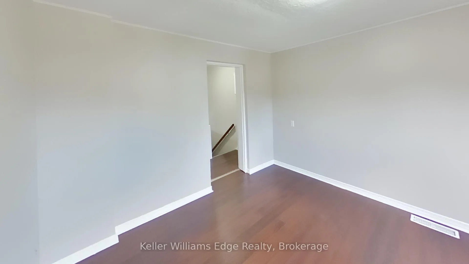 Photo 5 of Unit 2, 104 Rosslyn Avenue N, Hamilton, Crown Point — HOMEH