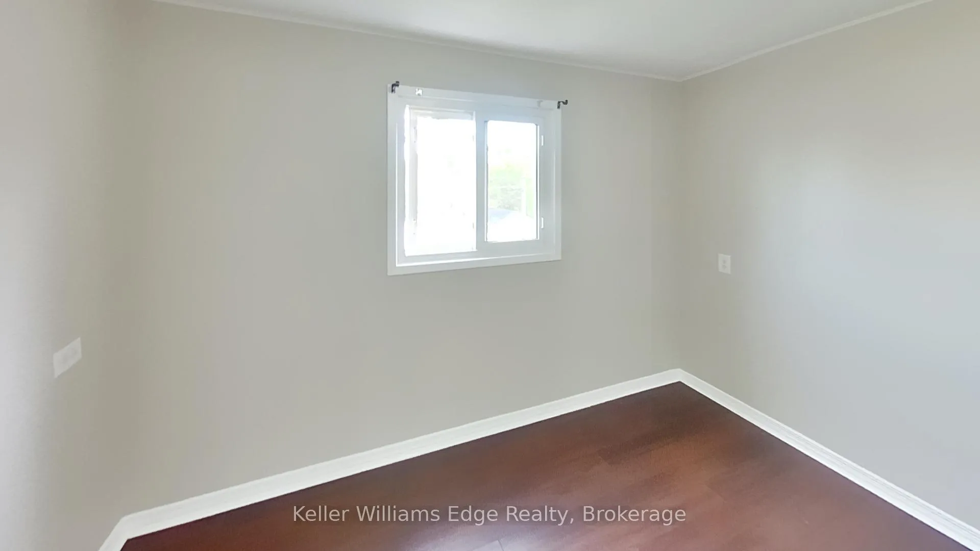 Photo 6 of Unit 2, 104 Rosslyn Avenue N, Hamilton, Crown Point — HOMEH