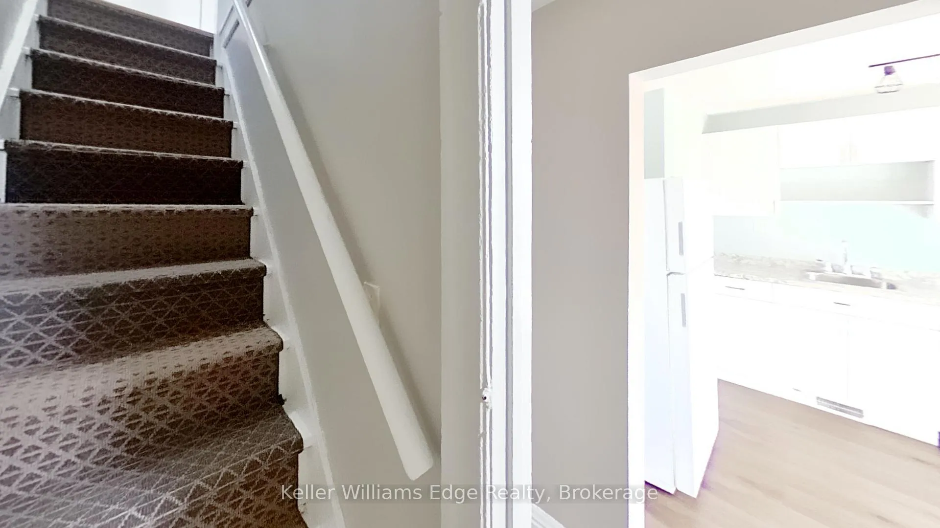 Photo 16 of Unit 2, 104 Rosslyn Avenue N, Hamilton, Crown Point — HOMEH