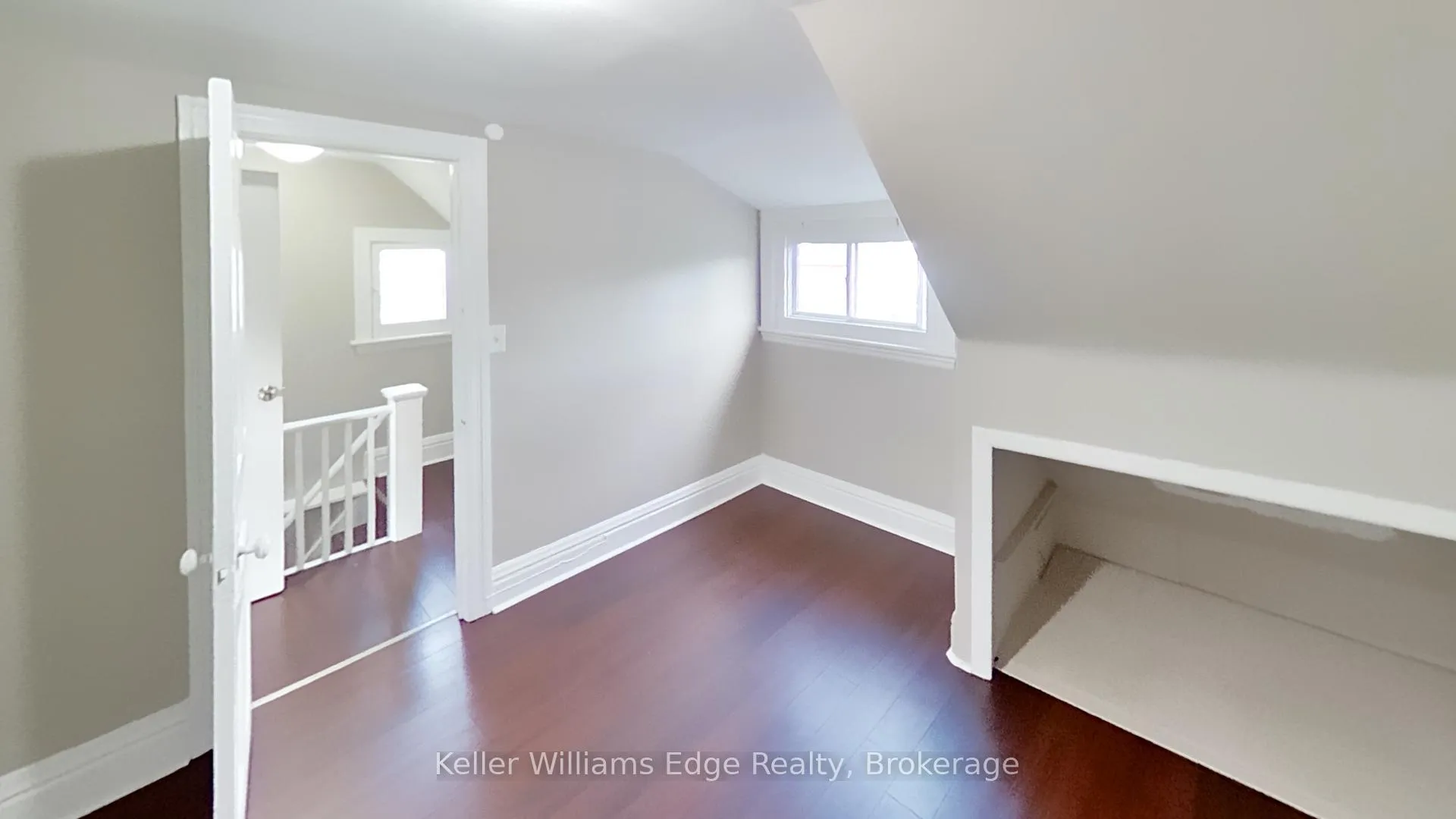 Photo 18 of Unit 2, 104 Rosslyn Avenue N, Hamilton, Crown Point — HOMEH