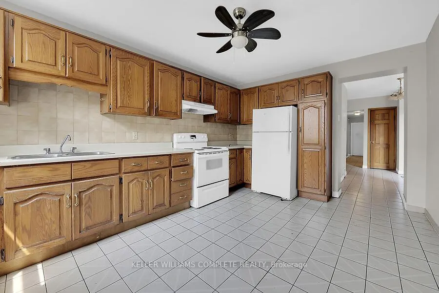Photo 6 of 88 Grant Avenue, Hamilton, Stinson — HOMEH