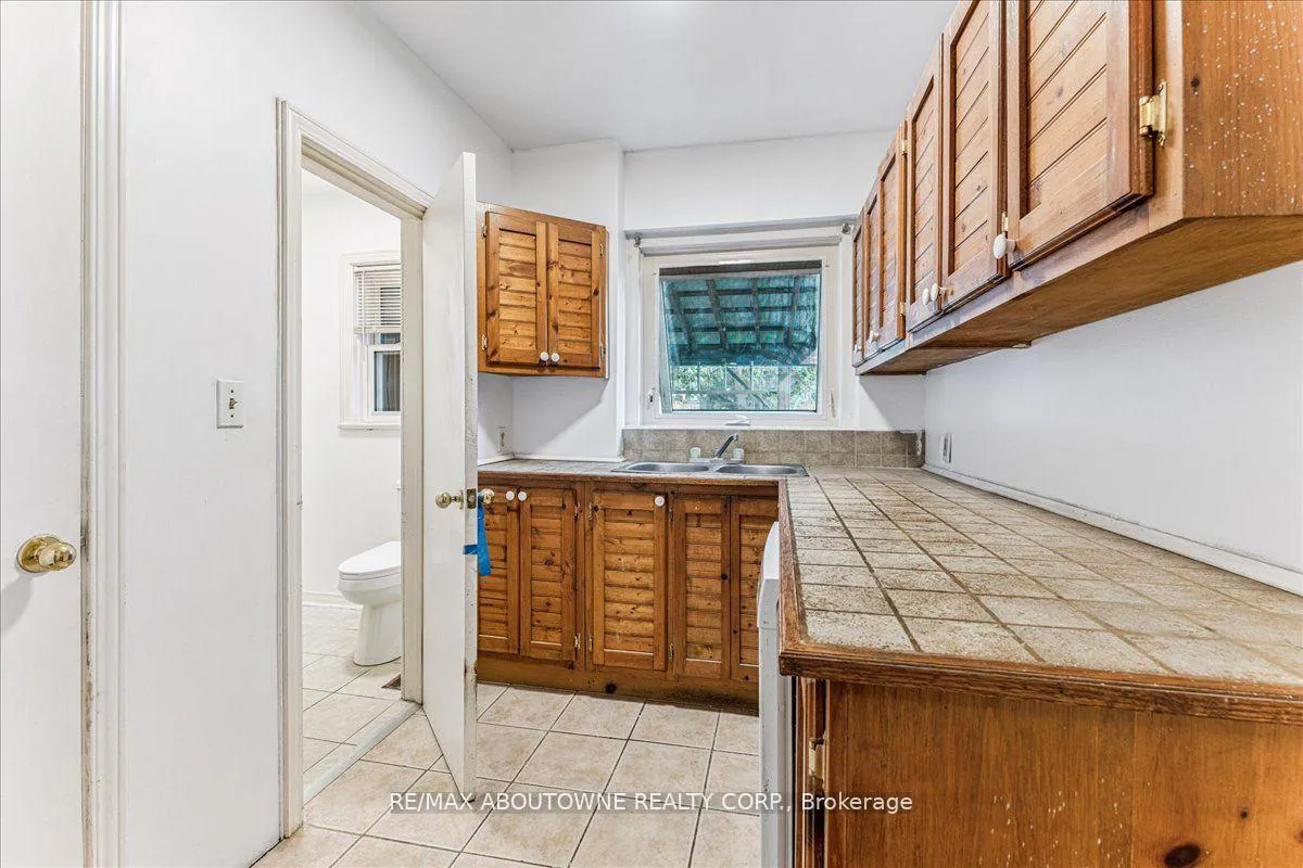 Photo 16 of 32 Arthur Street, Brant, Brantford Twp — HOMEH