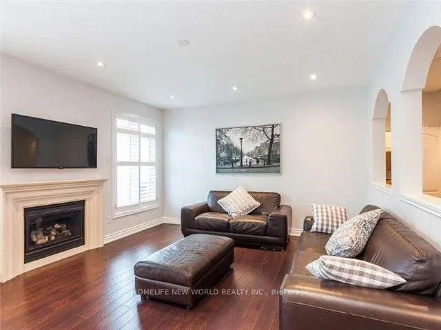 Photo 5 of 31 Morisot Avenue, Vaughan, Patterson — HOMEH