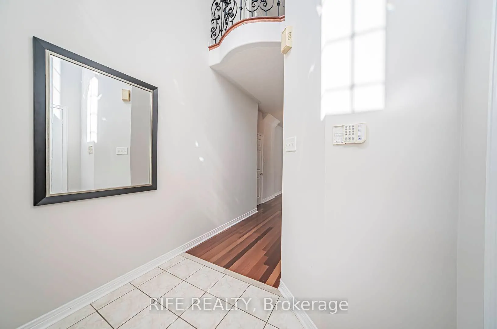 Photo 13 of 37 Burndenford Crescent, Markham, Markville — HOMEH