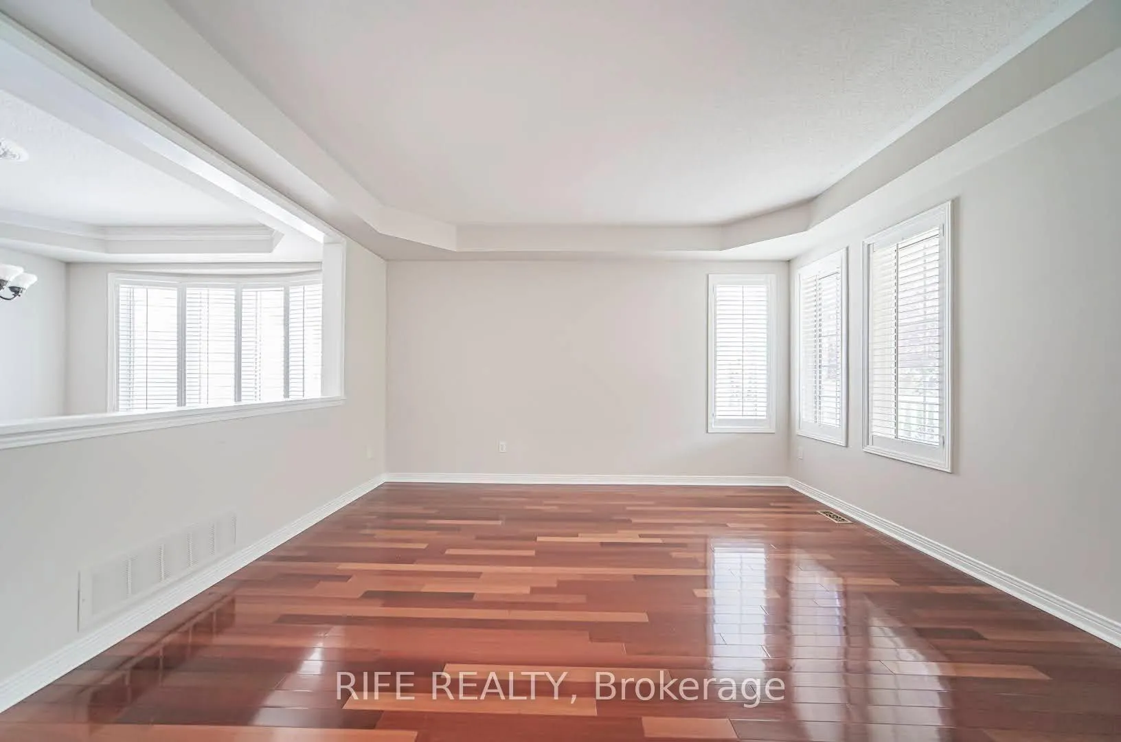 Photo 15 of 37 Burndenford Crescent, Markham, Markville — HOMEH