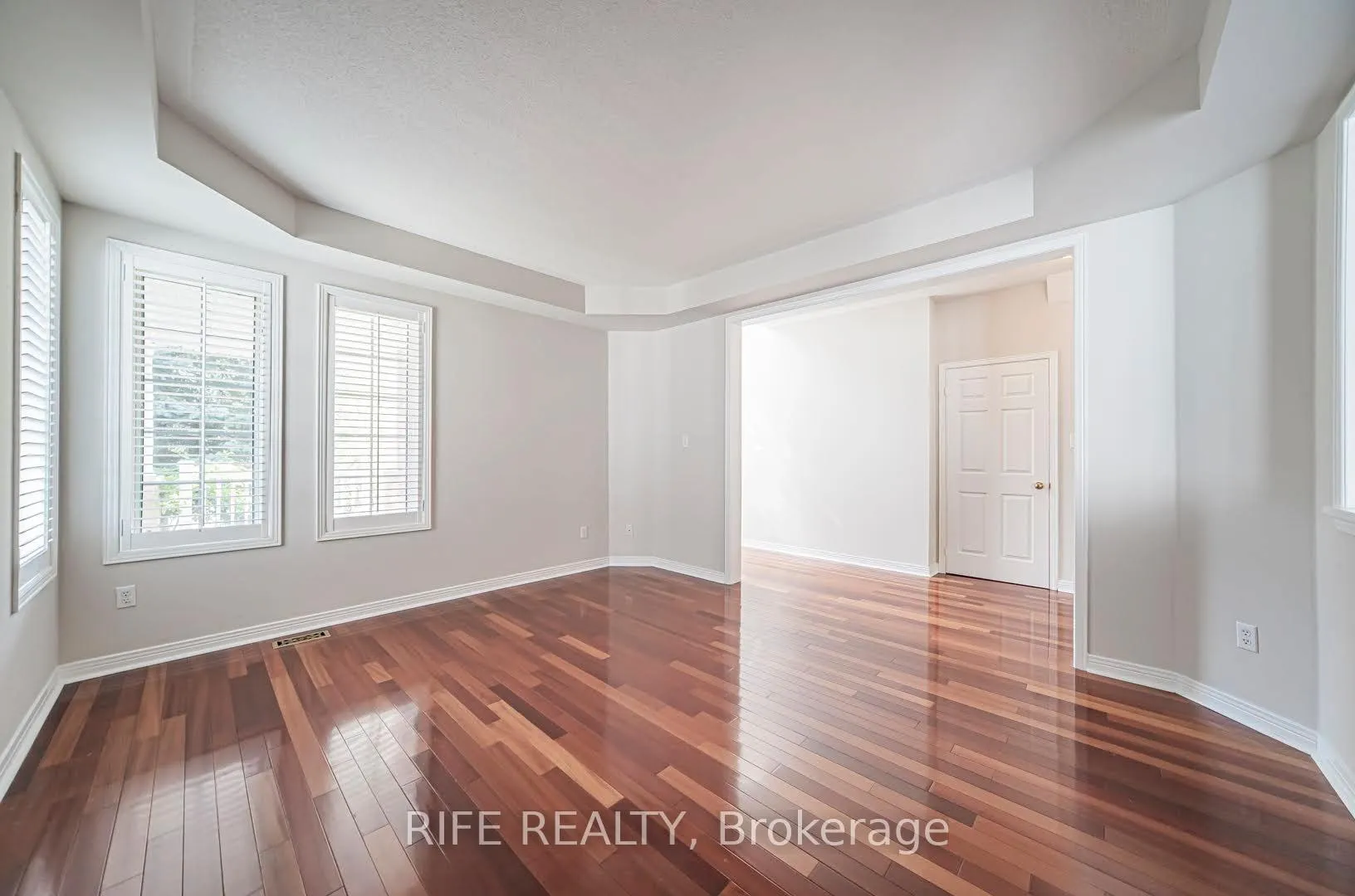 Photo 16 of 37 Burndenford Crescent, Markham, Markville — HOMEH