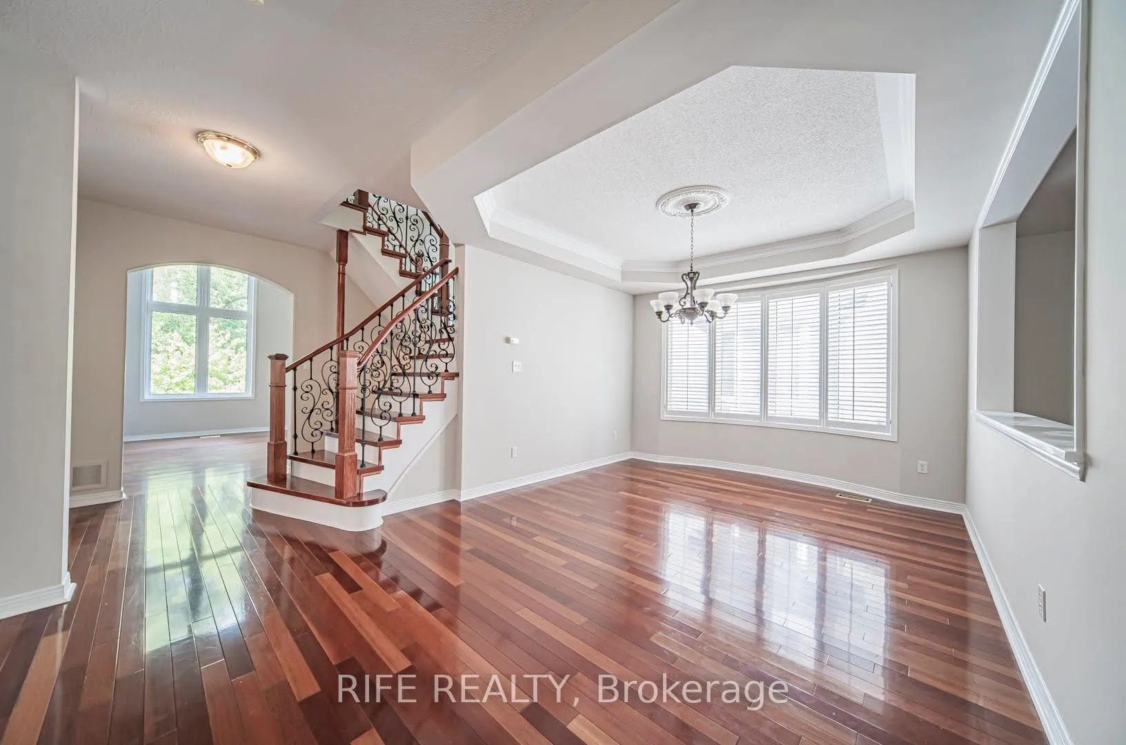 Photo 18 of 37 Burndenford Crescent, Markham, Markville — HOMEH