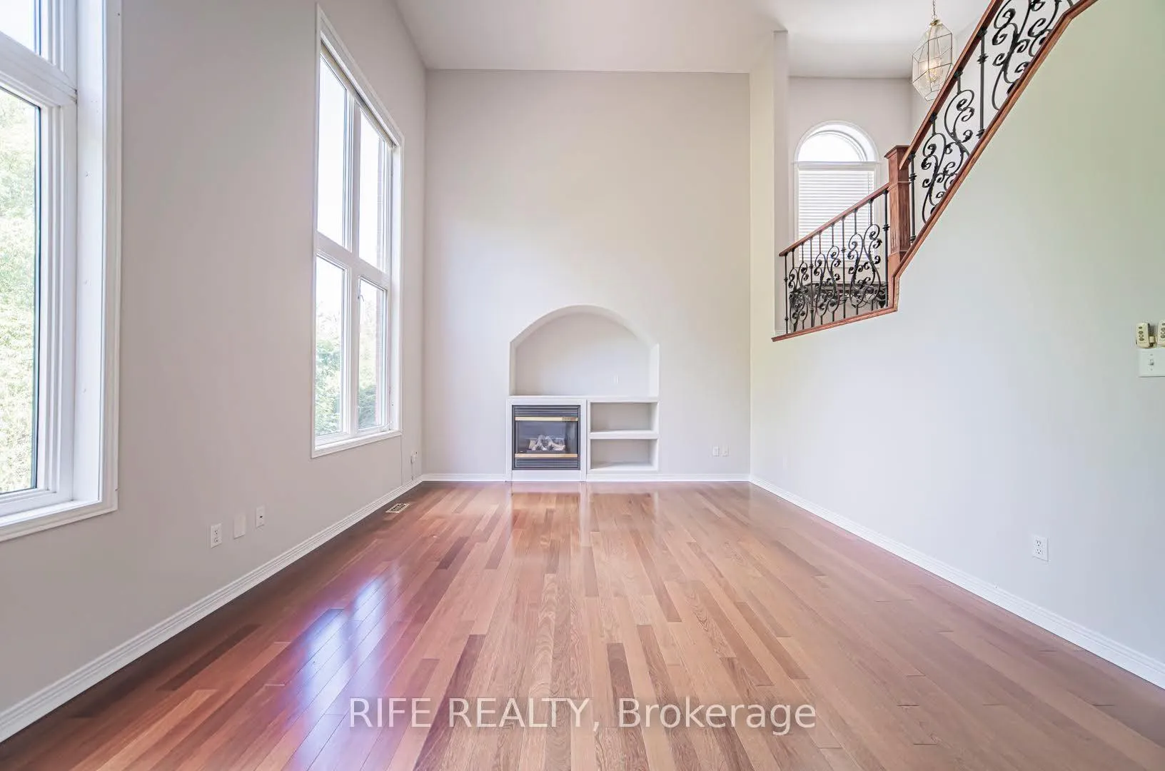 Photo 30 of 37 Burndenford Crescent, Markham, Markville — HOMEH