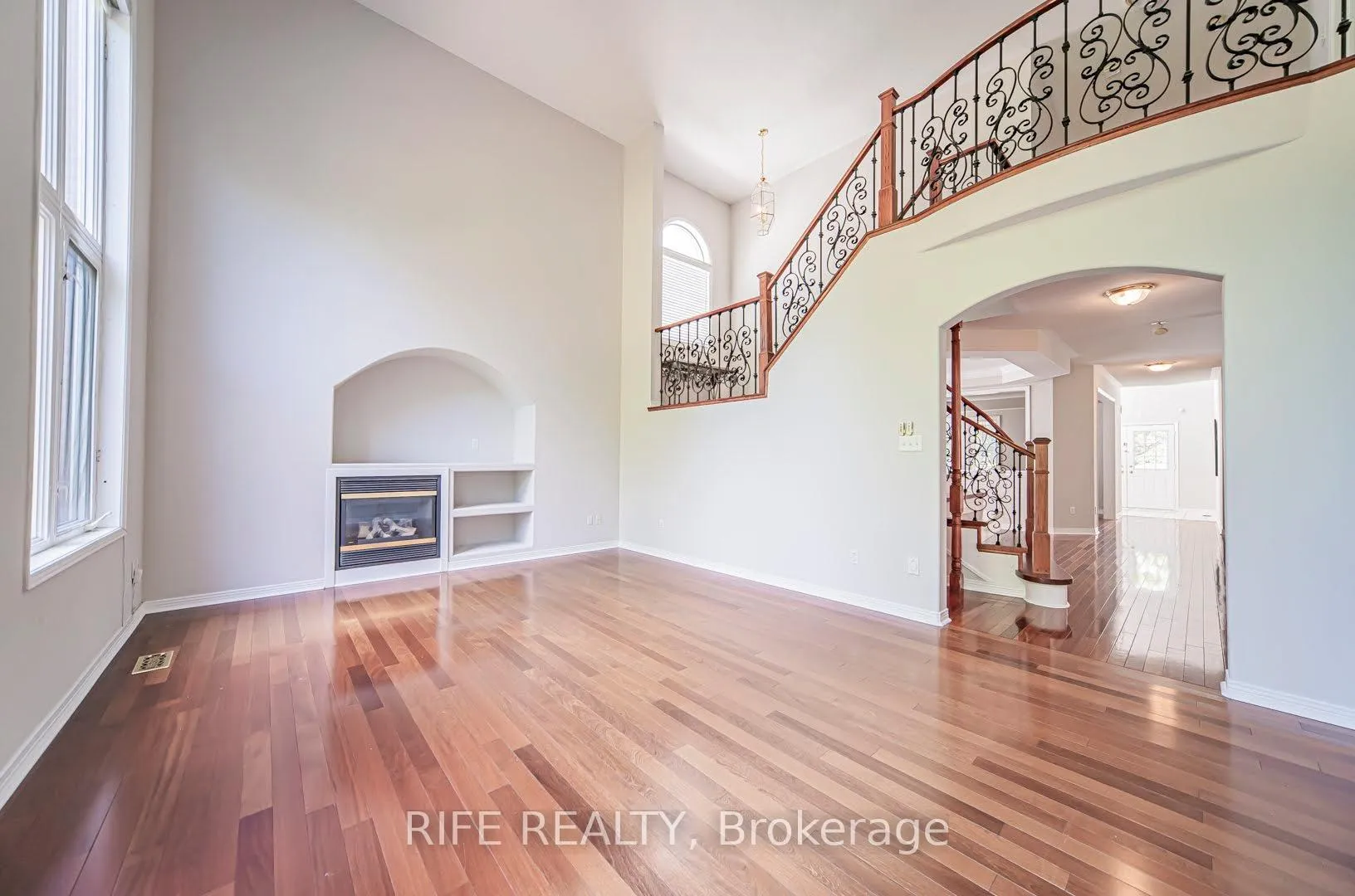 Photo 31 of 37 Burndenford Crescent, Markham, Markville — HOMEH