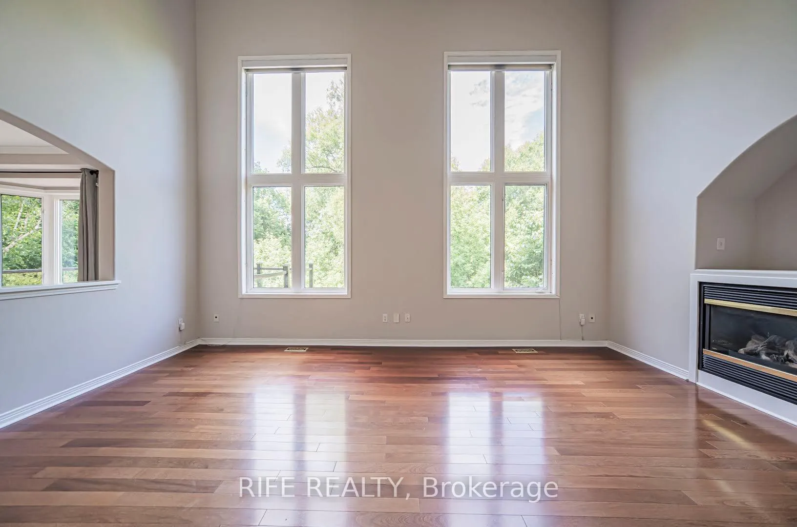 Photo 32 of 37 Burndenford Crescent, Markham, Markville — HOMEH