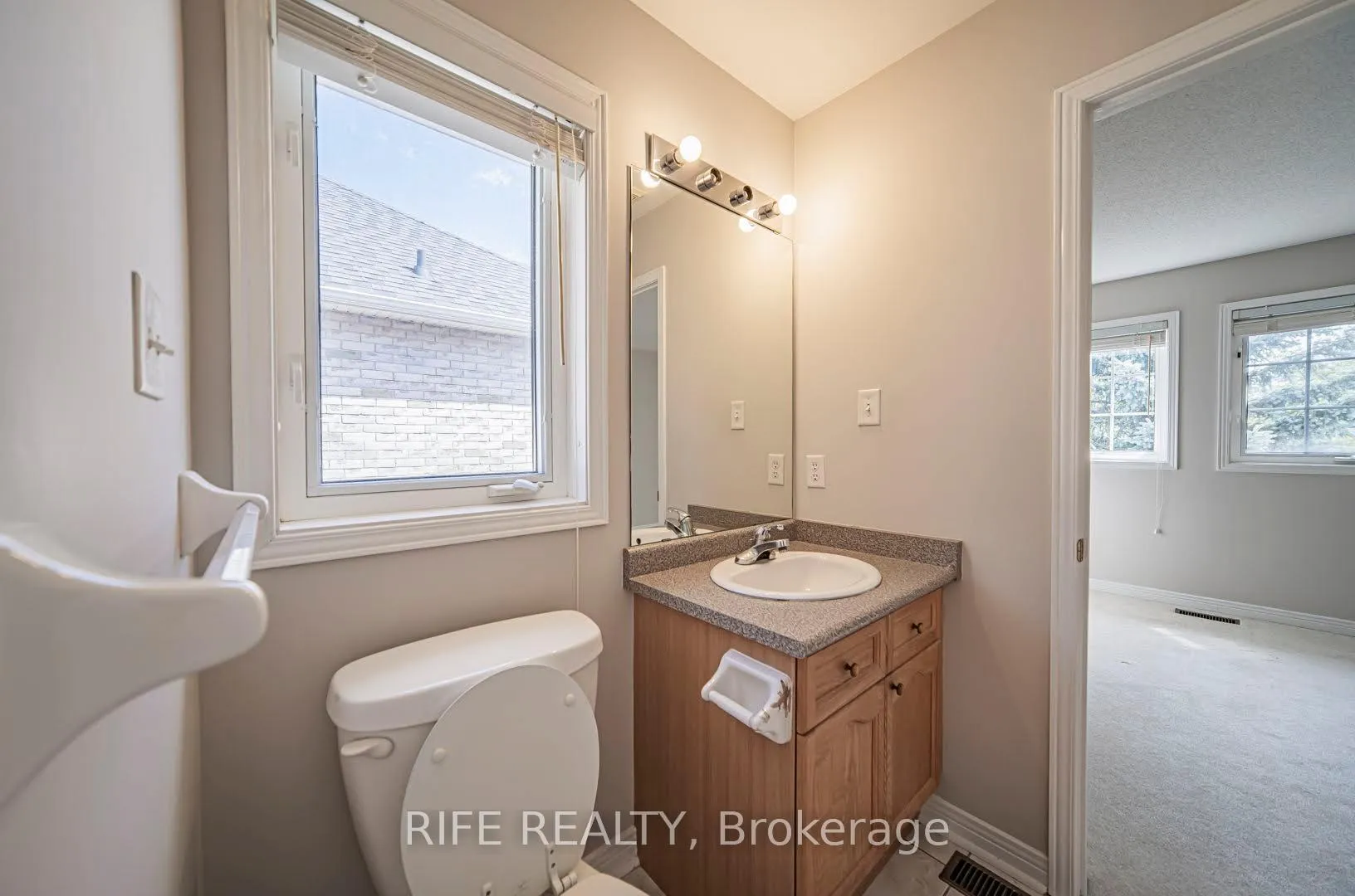 Photo 44 of 37 Burndenford Crescent, Markham, Markville — HOMEH