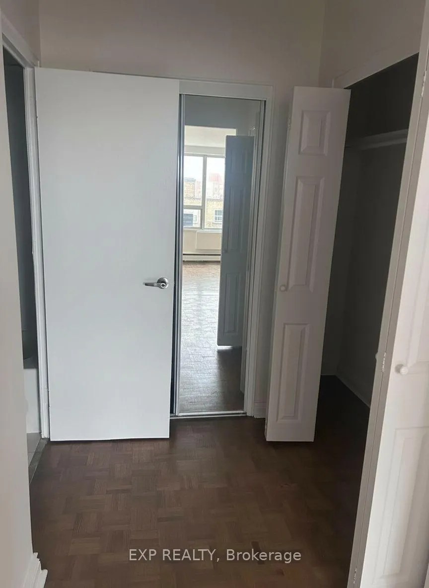 Photo 4 of Unit 711, 650 Briar Hill Avenue, Toronto, Forest Hill North — HOMEH