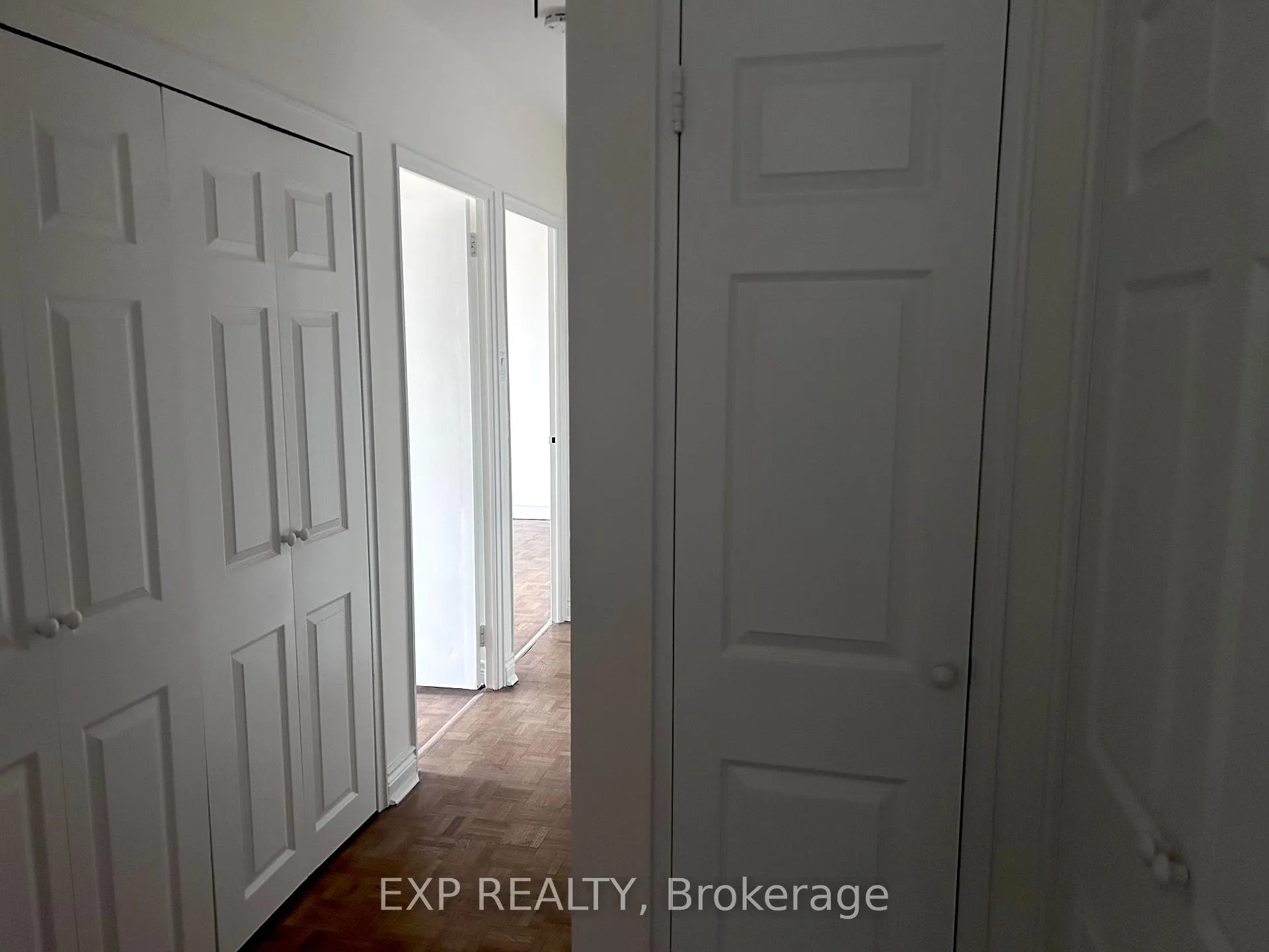 Photo 5 of Unit 711, 650 Briar Hill Avenue, Toronto, Forest Hill North — HOMEH