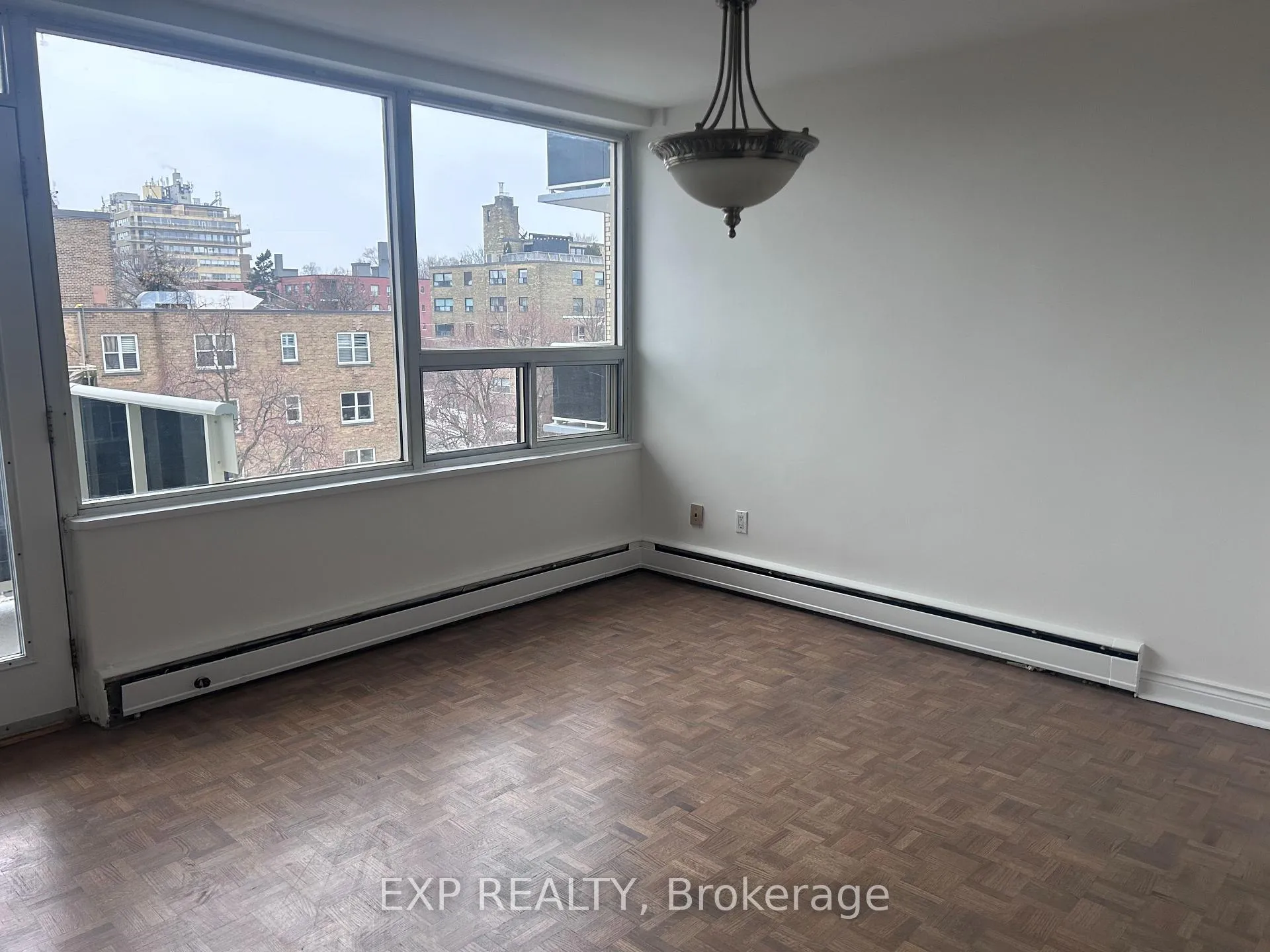 Photo 10 of Unit 711, 650 Briar Hill Avenue, Toronto, Forest Hill North — HOMEH
