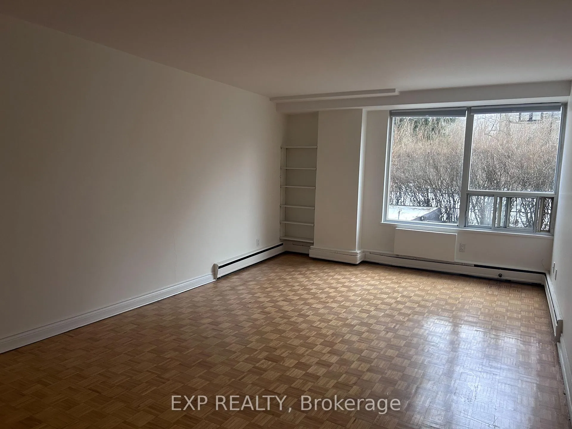 Photo 12 of Unit 711, 650 Briar Hill Avenue, Toronto, Forest Hill North — HOMEH