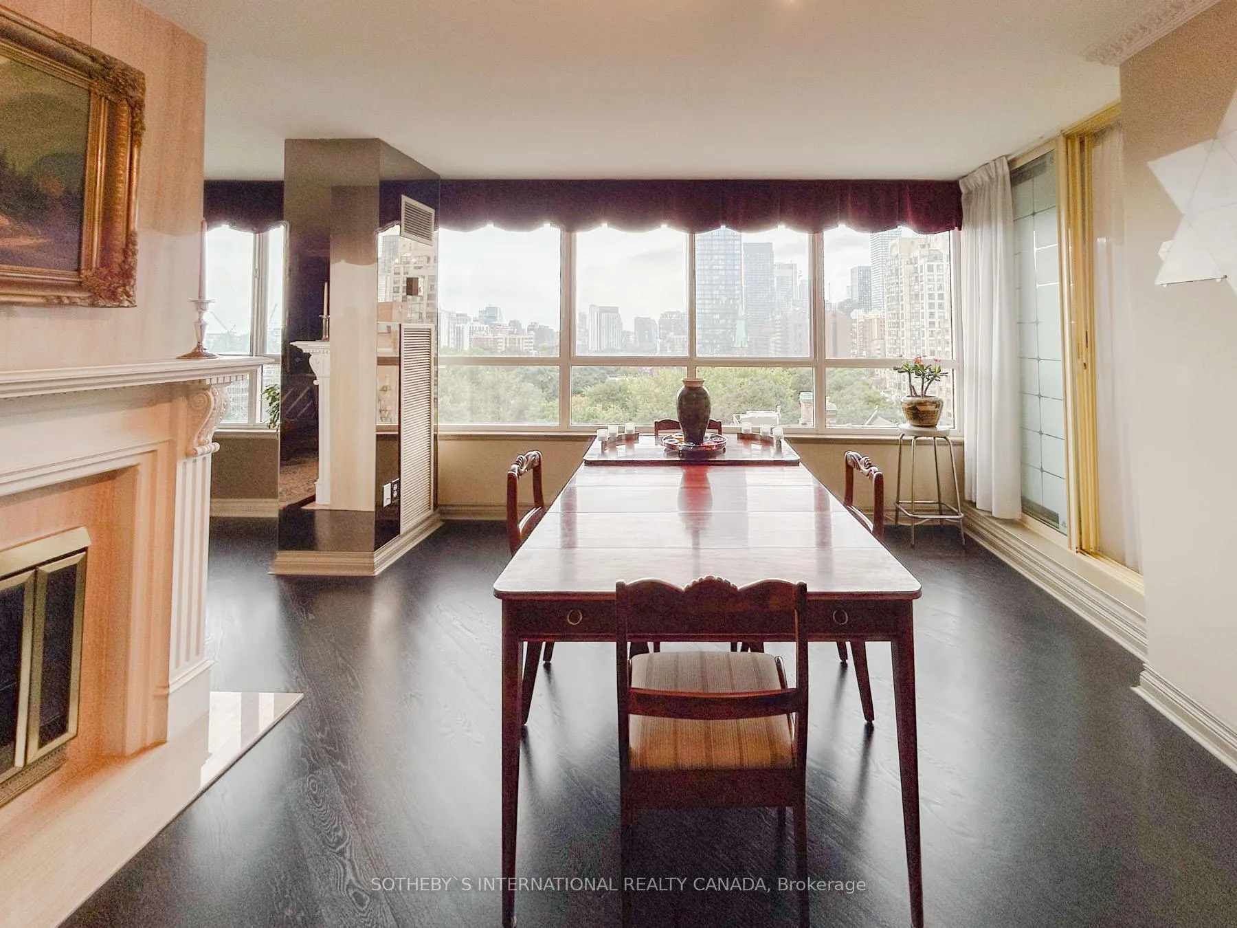 Photo 8 of Unit 906, 130 Carlton Street, Toronto, Cabbagetown-South St. James Town — HOMEH