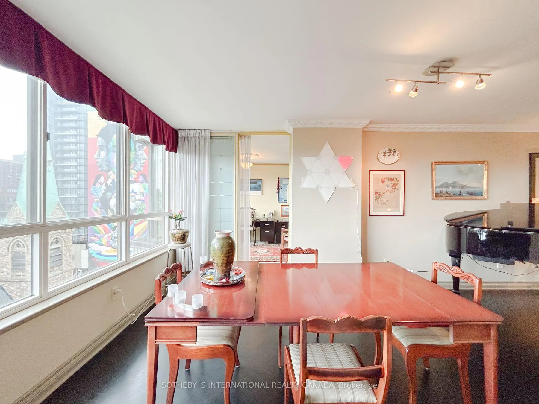 Photo 10 of Unit 906, 130 Carlton Street, Toronto, Cabbagetown-South St. James Town — HOMEH