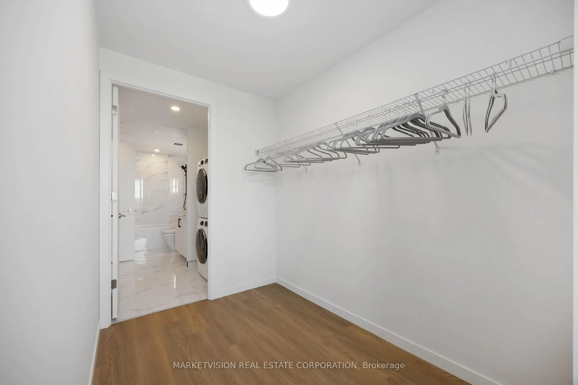 Photo 8 of Unit 716, 689 The Queensway, Etobicoke, Stonegate-Queensway — HOMEH