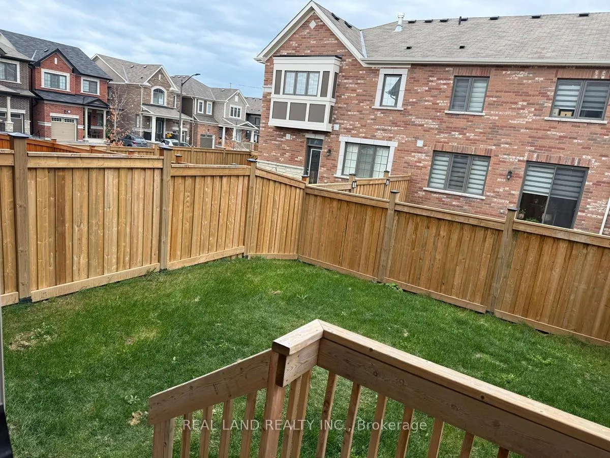 Photo 21 of 4 Limoges Street, Whitby, Lynde Creek — HOMEH