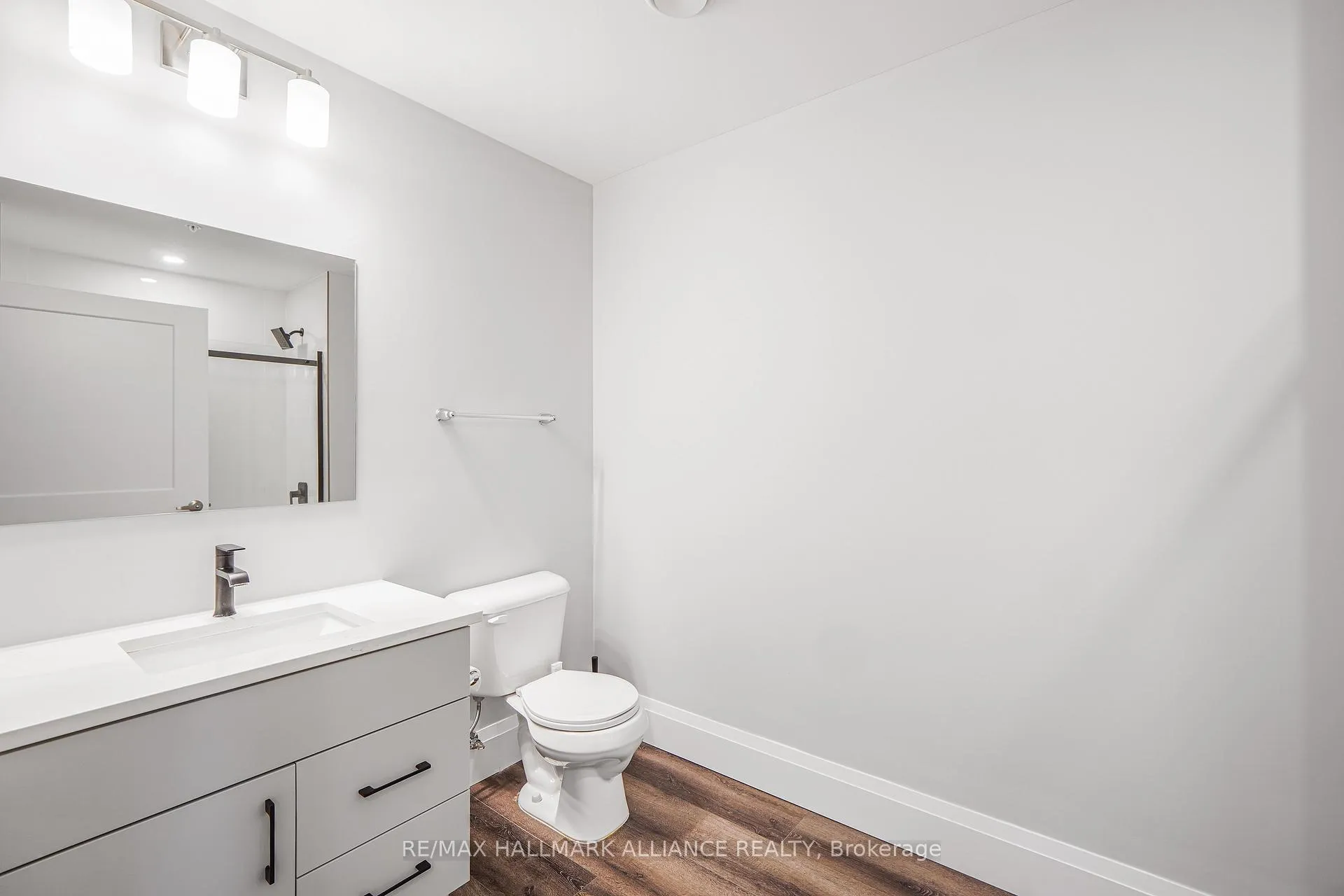 Photo 9 of Unit 604, 108 Garment Street, Kitchener — HOMEH
