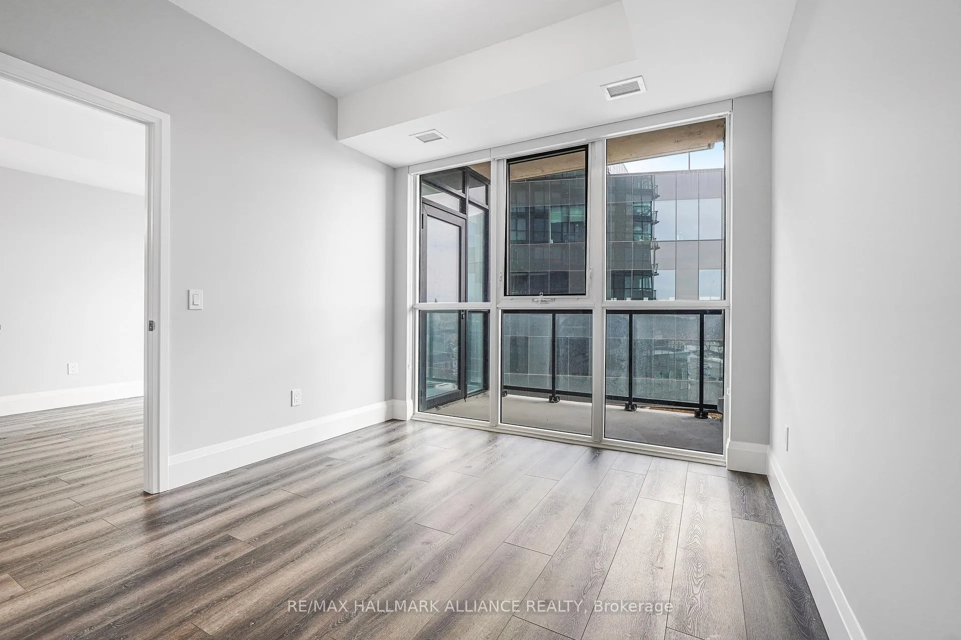 Photo 14 of Unit 604, 108 Garment Street, Kitchener — HOMEH