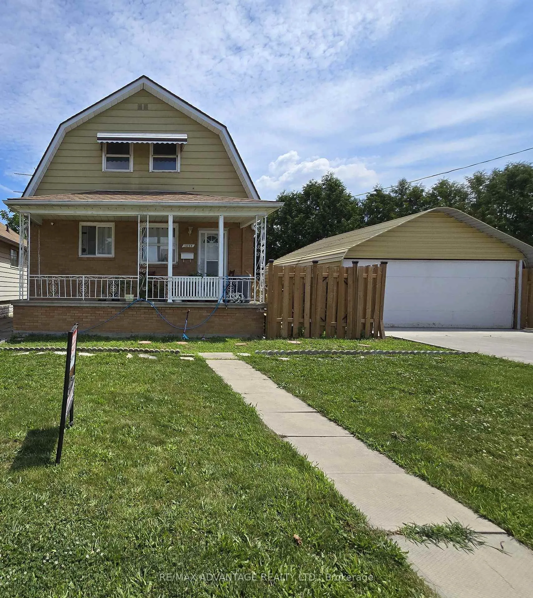 Photo 1 of 1692 Hall Avenue, Windsor — HOMEH