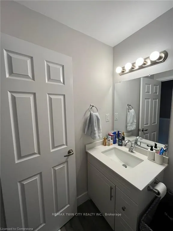 Photo 14 of 163 Max Becker Drive, Kitchener — HOMEH