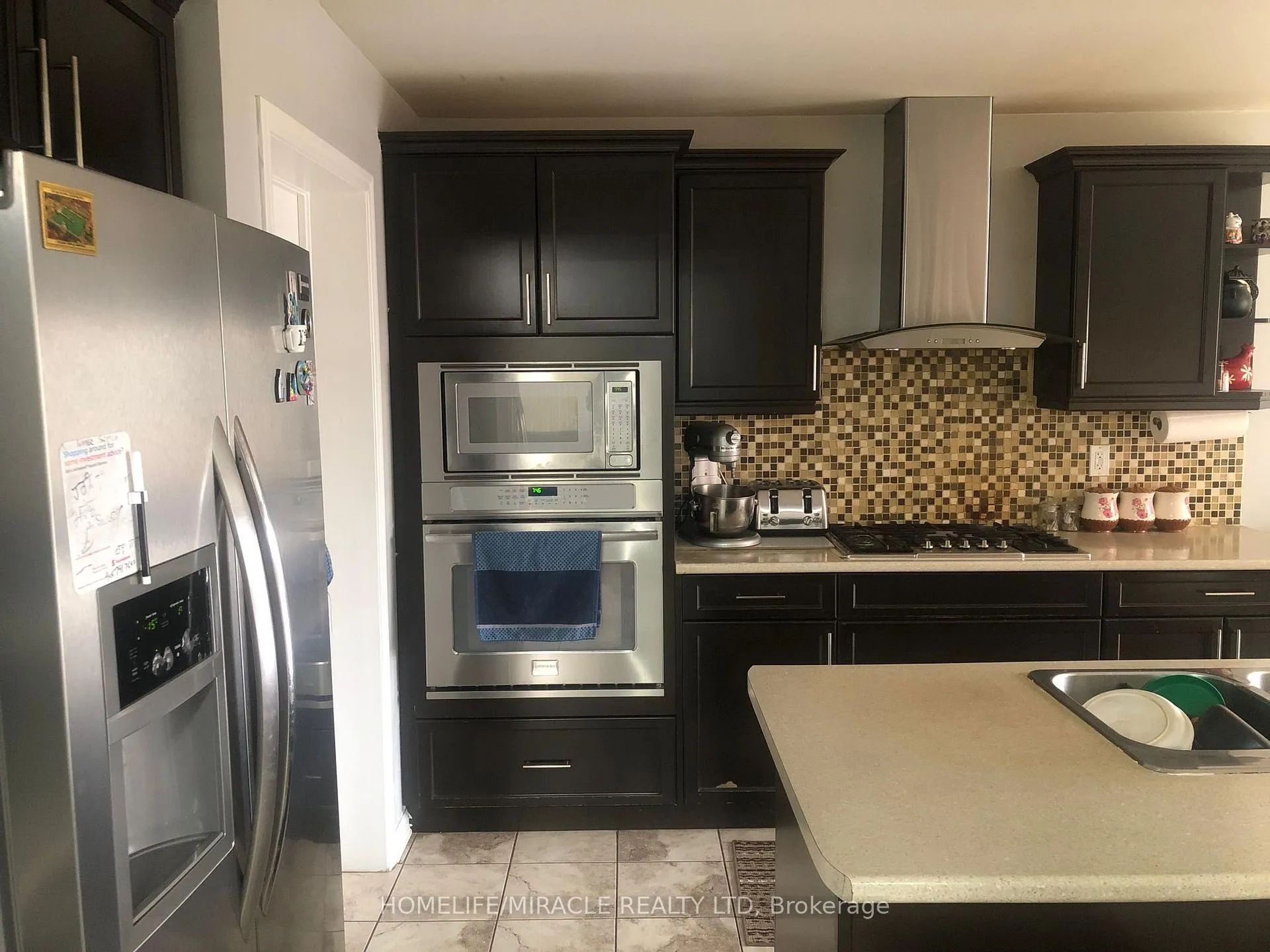 Photo 6 of 25 Seafair Crescent, Brampton, Fletcher's West — HOMEH